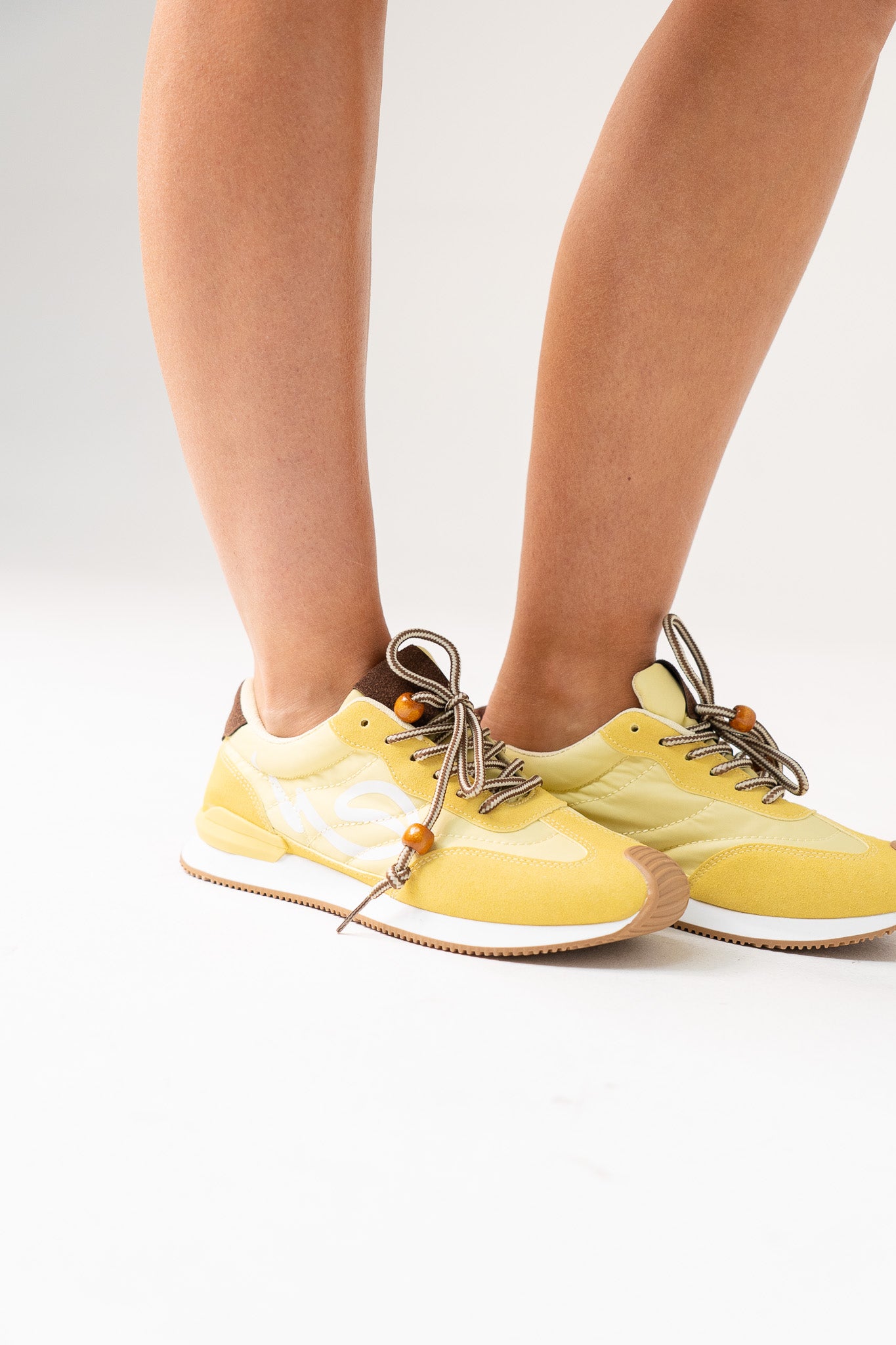 Izzy Trainers In Yellow Mix