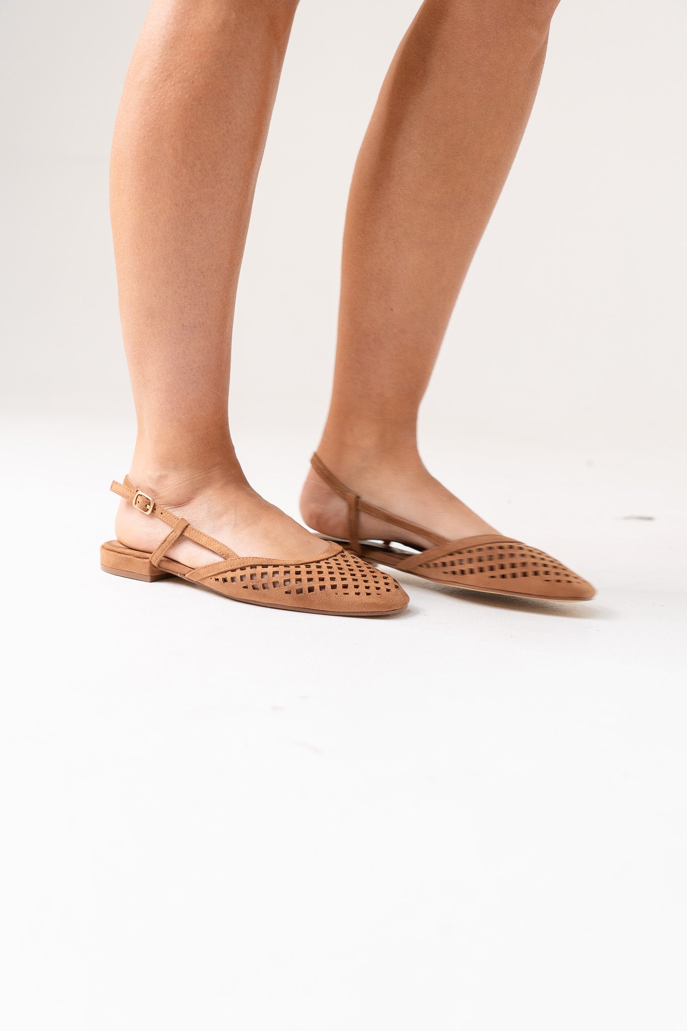 Izzy Woven Slingback In Camel