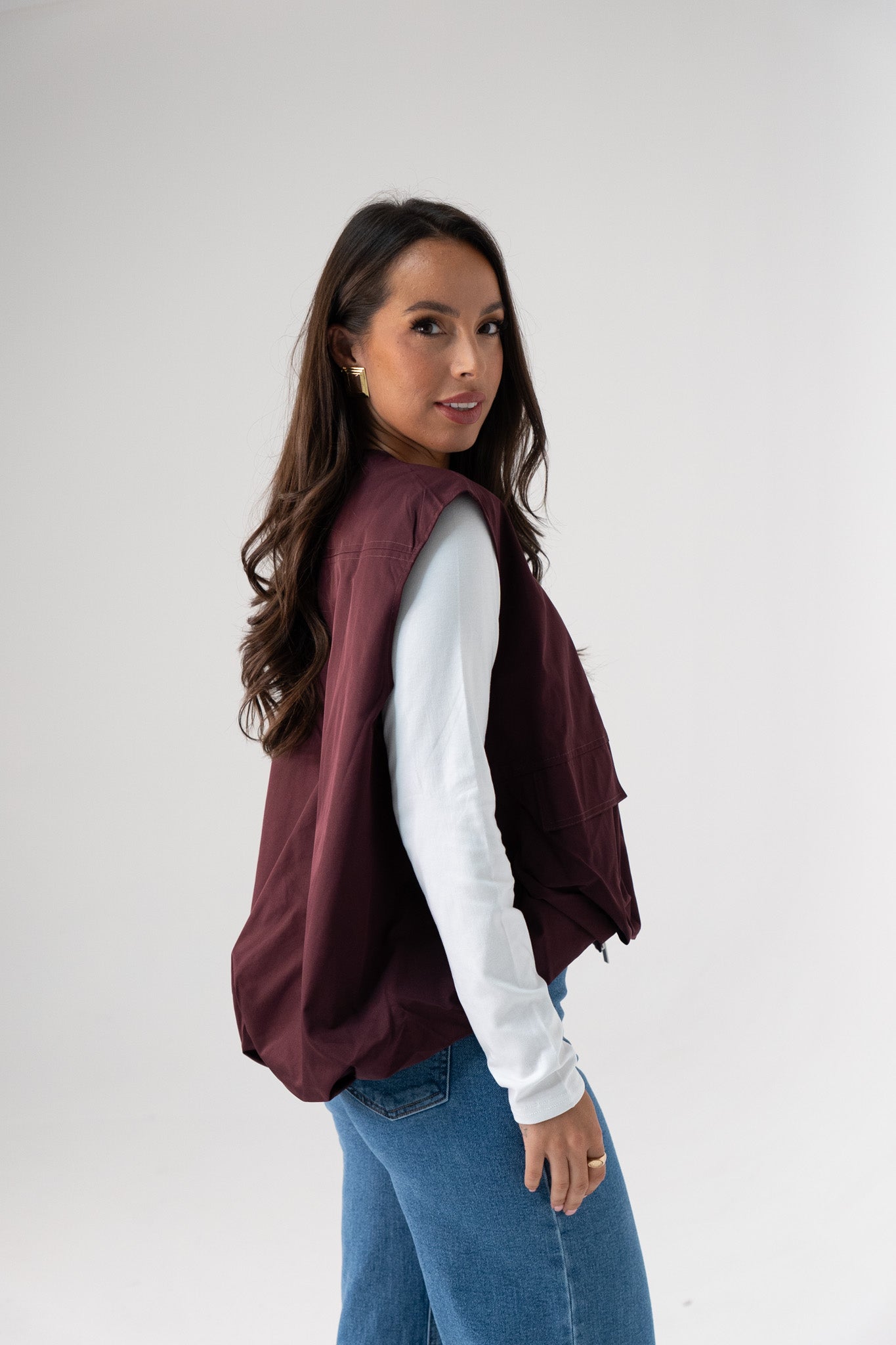 Jane Sleeveless Zip Jacket In Plum