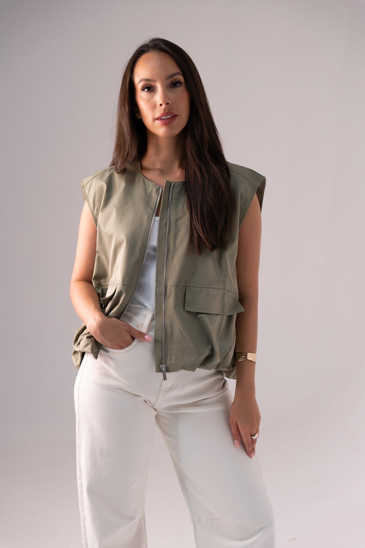 Jane Sleeveless Zip Jacket In Khaki