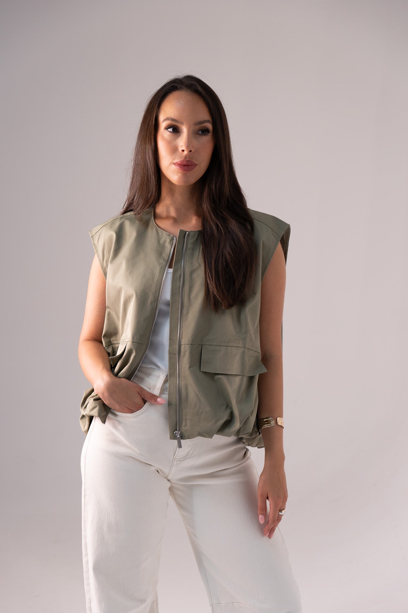 Jane Sleeveless Zip Jacket In Khaki