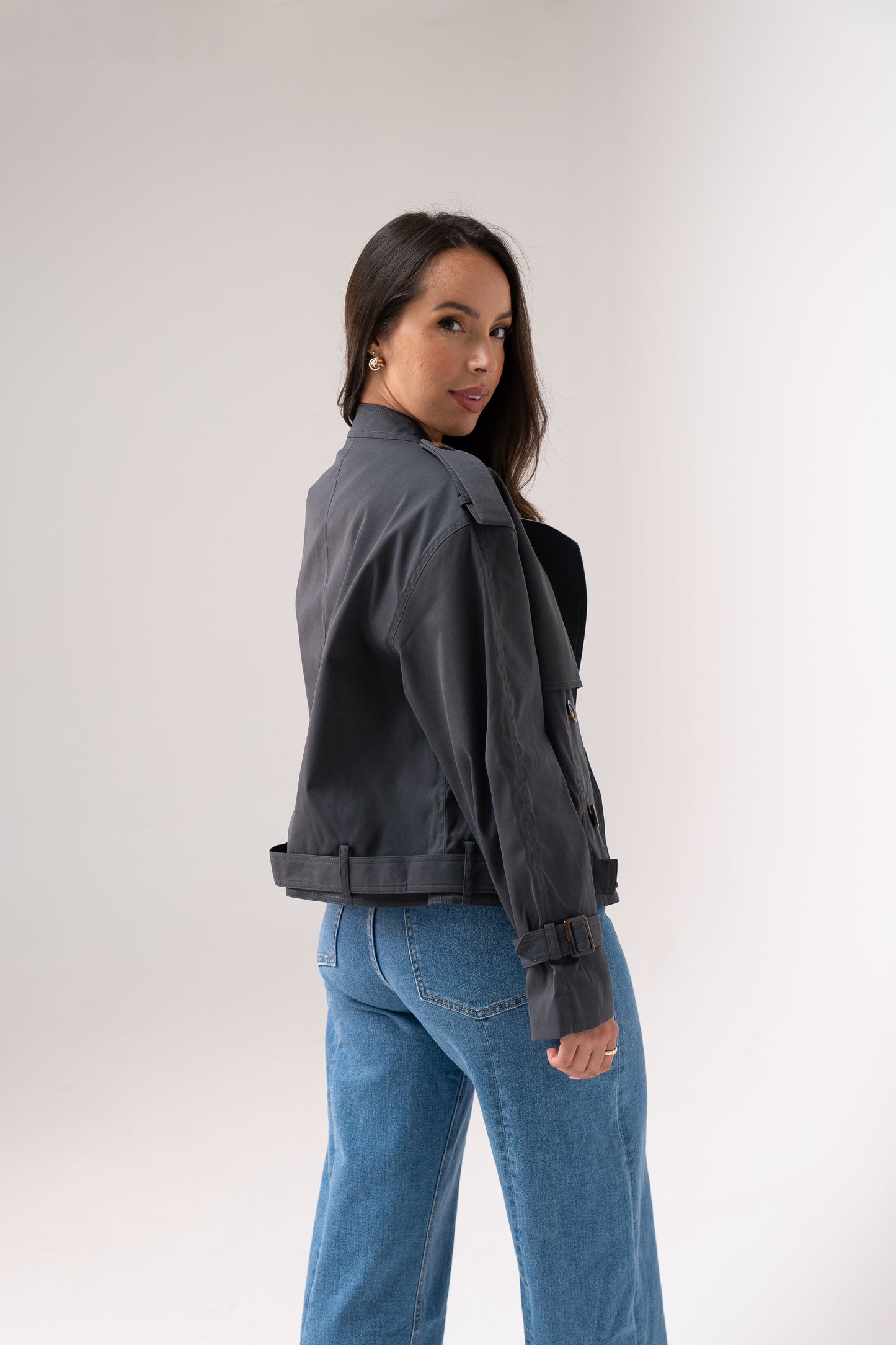 Jasmine Crop Trench Coat In Grey