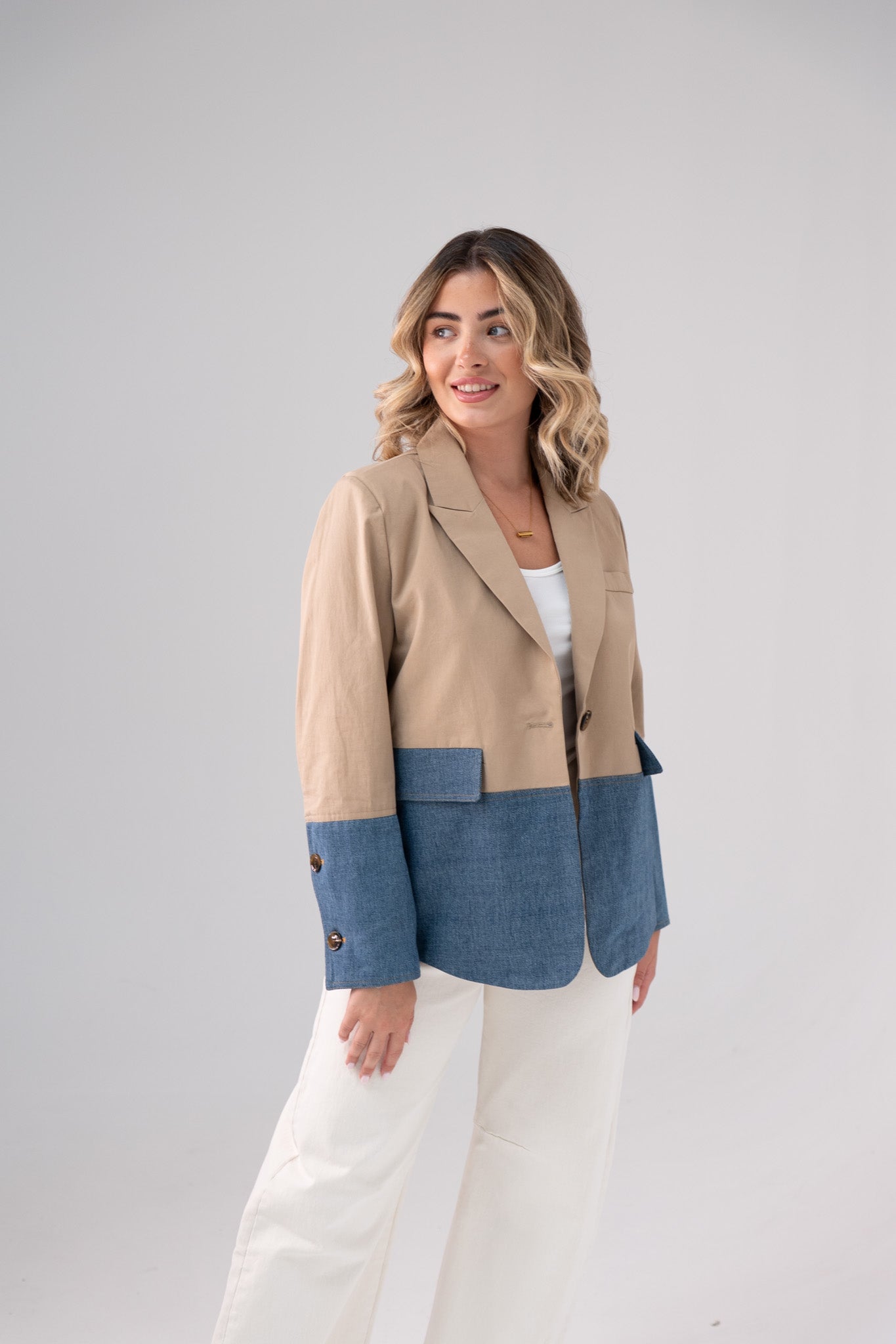 Jasmine Denim Contrast Blazer In Beige