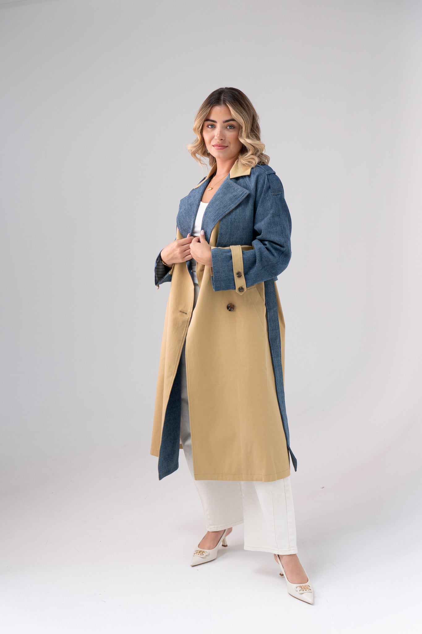 Jasmine Denim Contrast Trench Coat In Beige