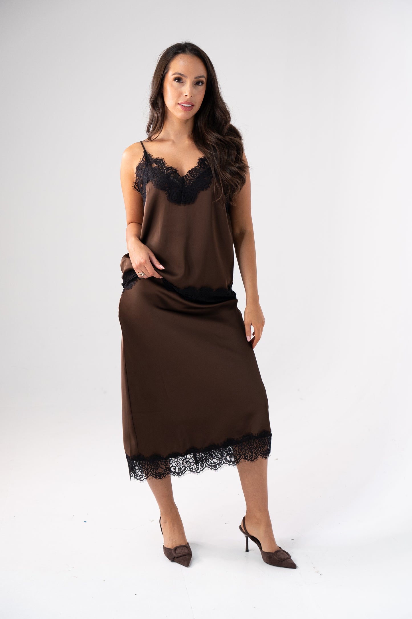 Kate Lace Trim Slip Skirt In Chocolate