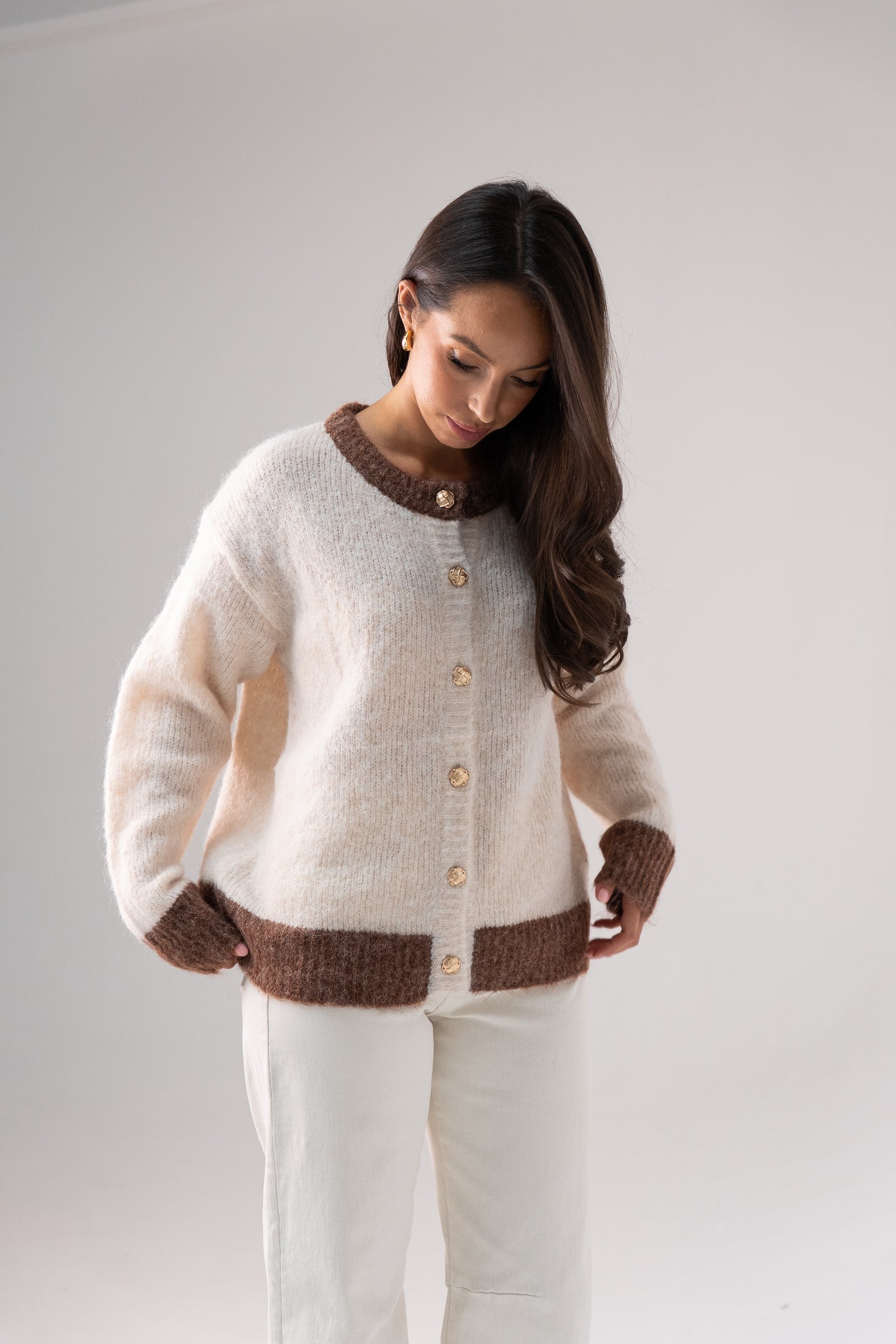 Kendra Contrast Trim Cardigan In Cream
