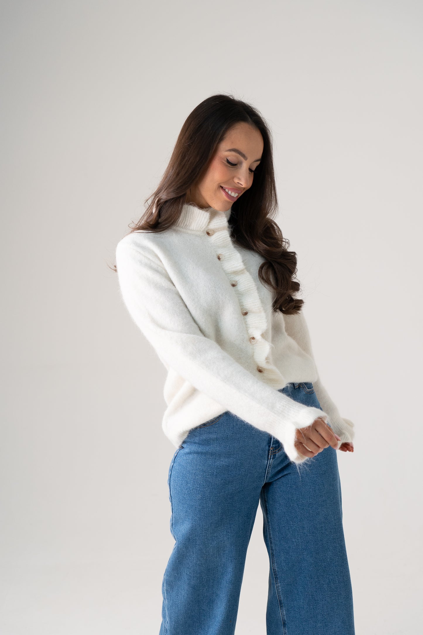 Kendra Frill Trim Cardigan In Cream