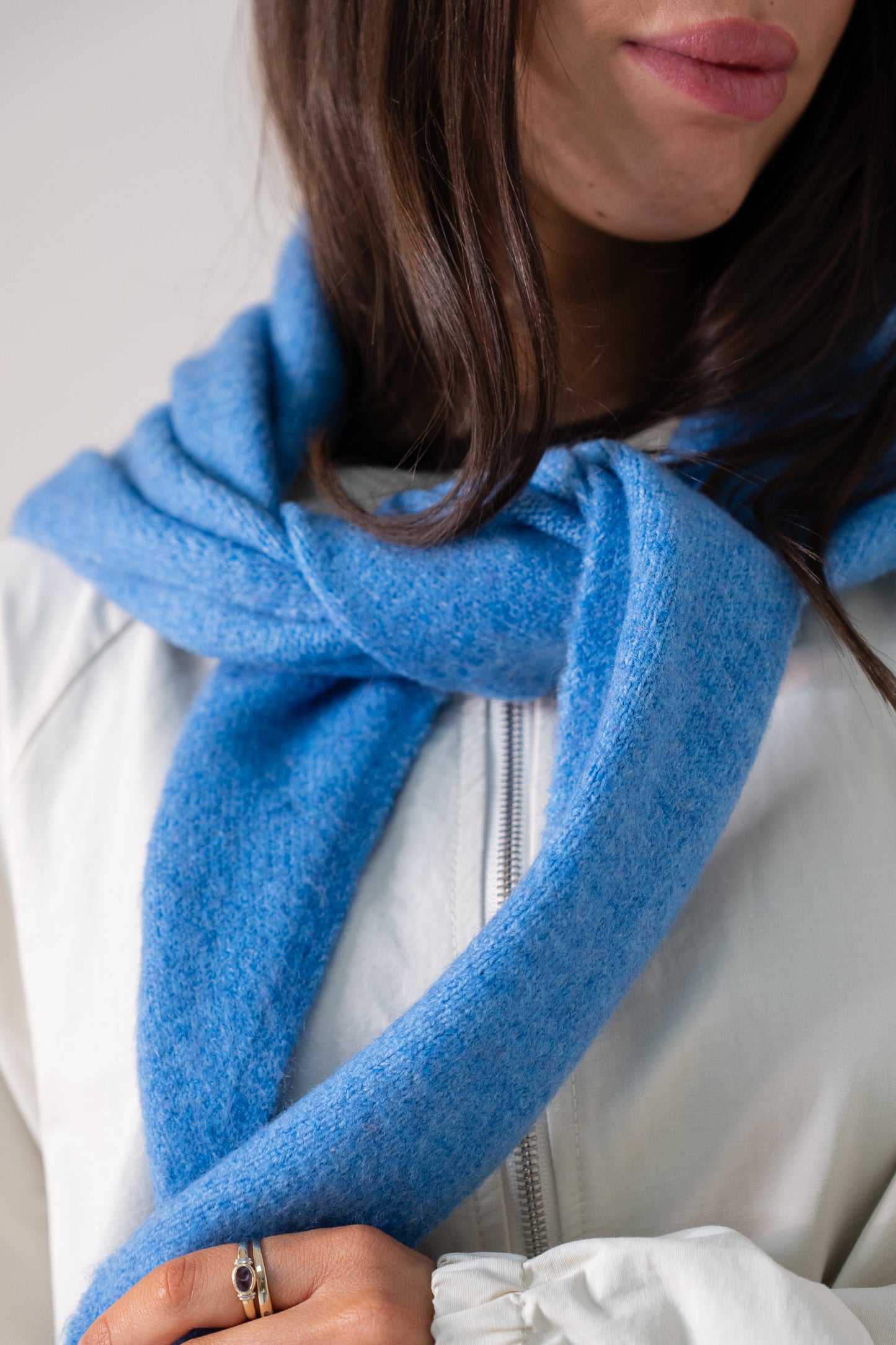 Kendra Knit Neck Scarf In Royal Blue
