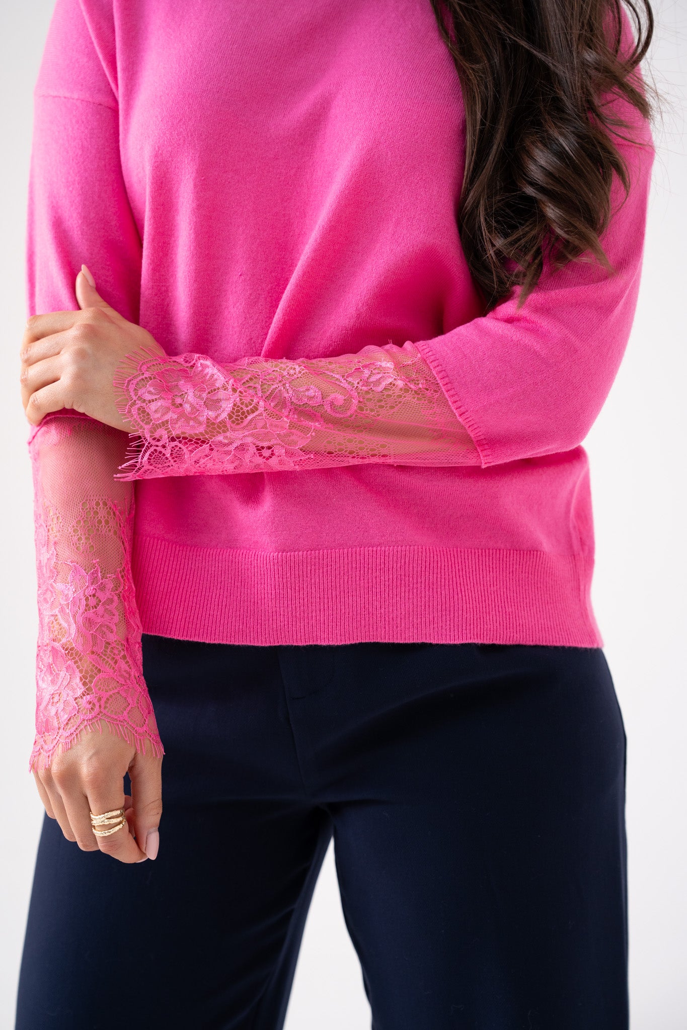 Kendra Lace Sleeve Jumper In Fuchsia