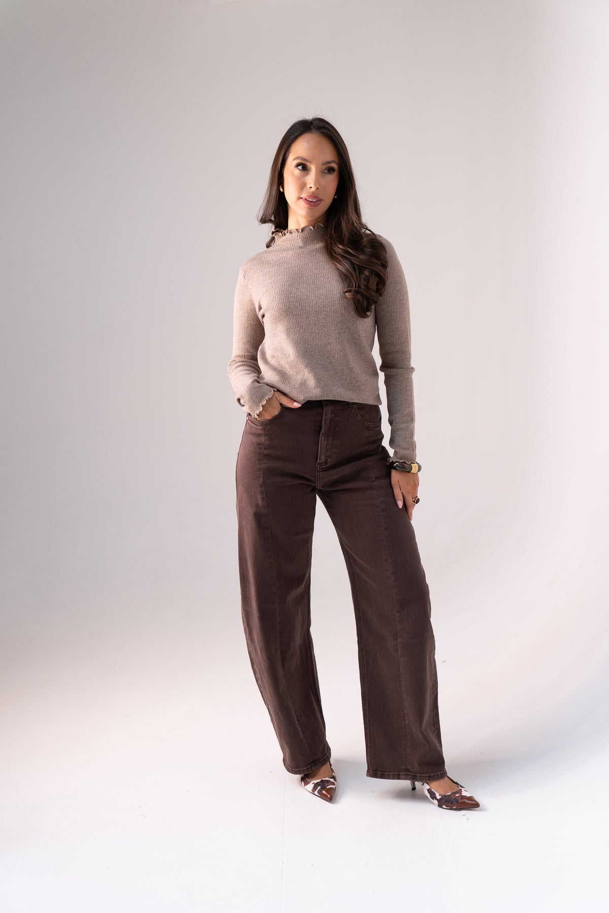 Kendra Long Sleeve Top In Taupe