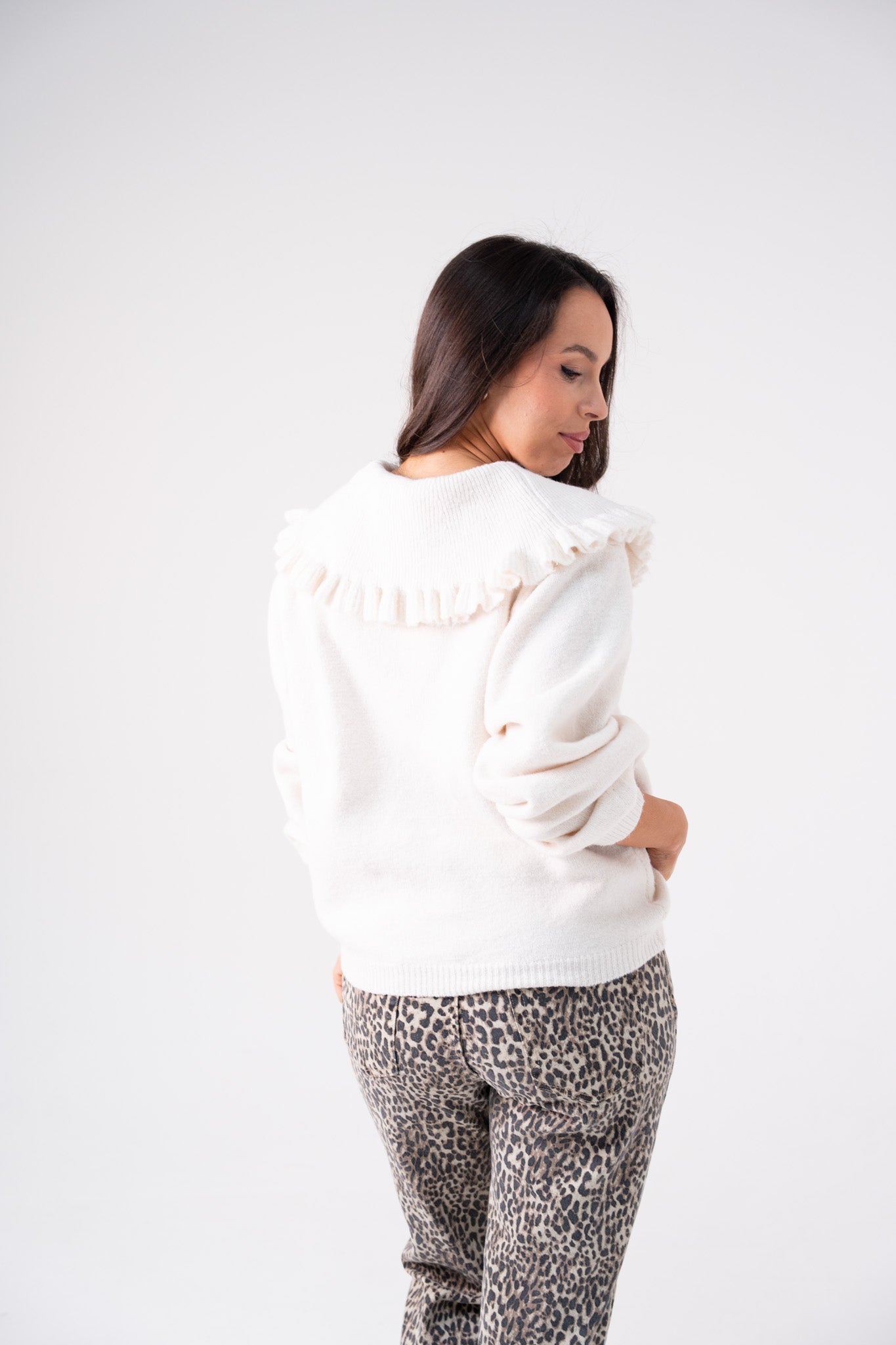 Kendra Oversize Collar Cardigan In Cream