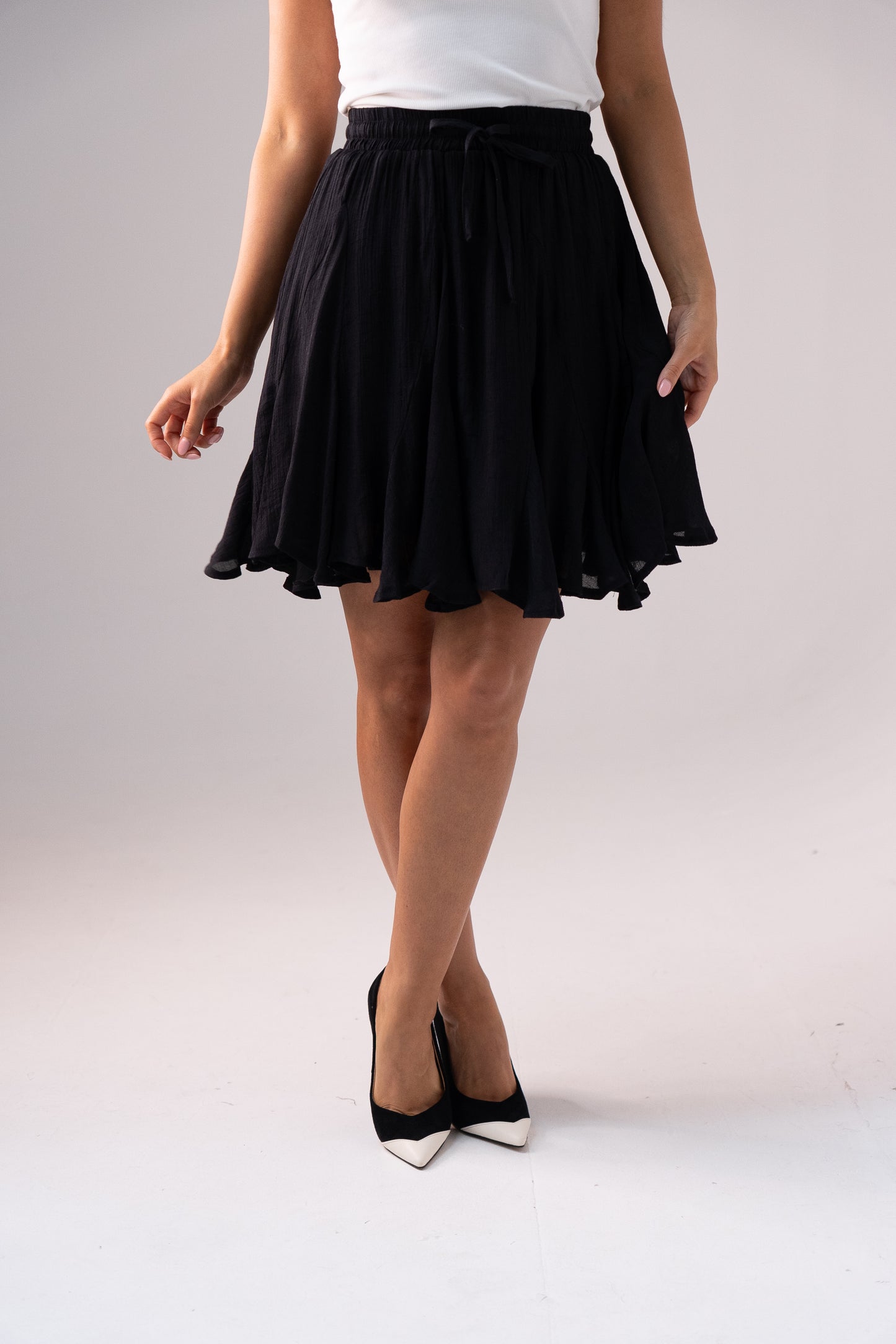 Kendra Pleated Skirt In Black