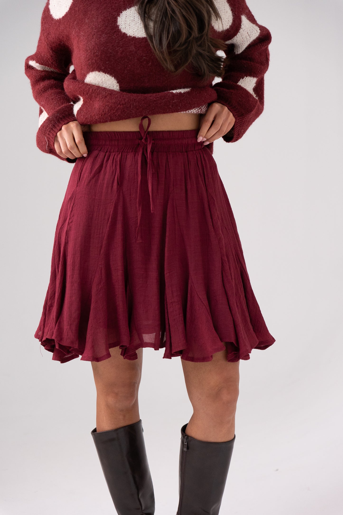 Kendra Pleated Skirt In Bordeaux