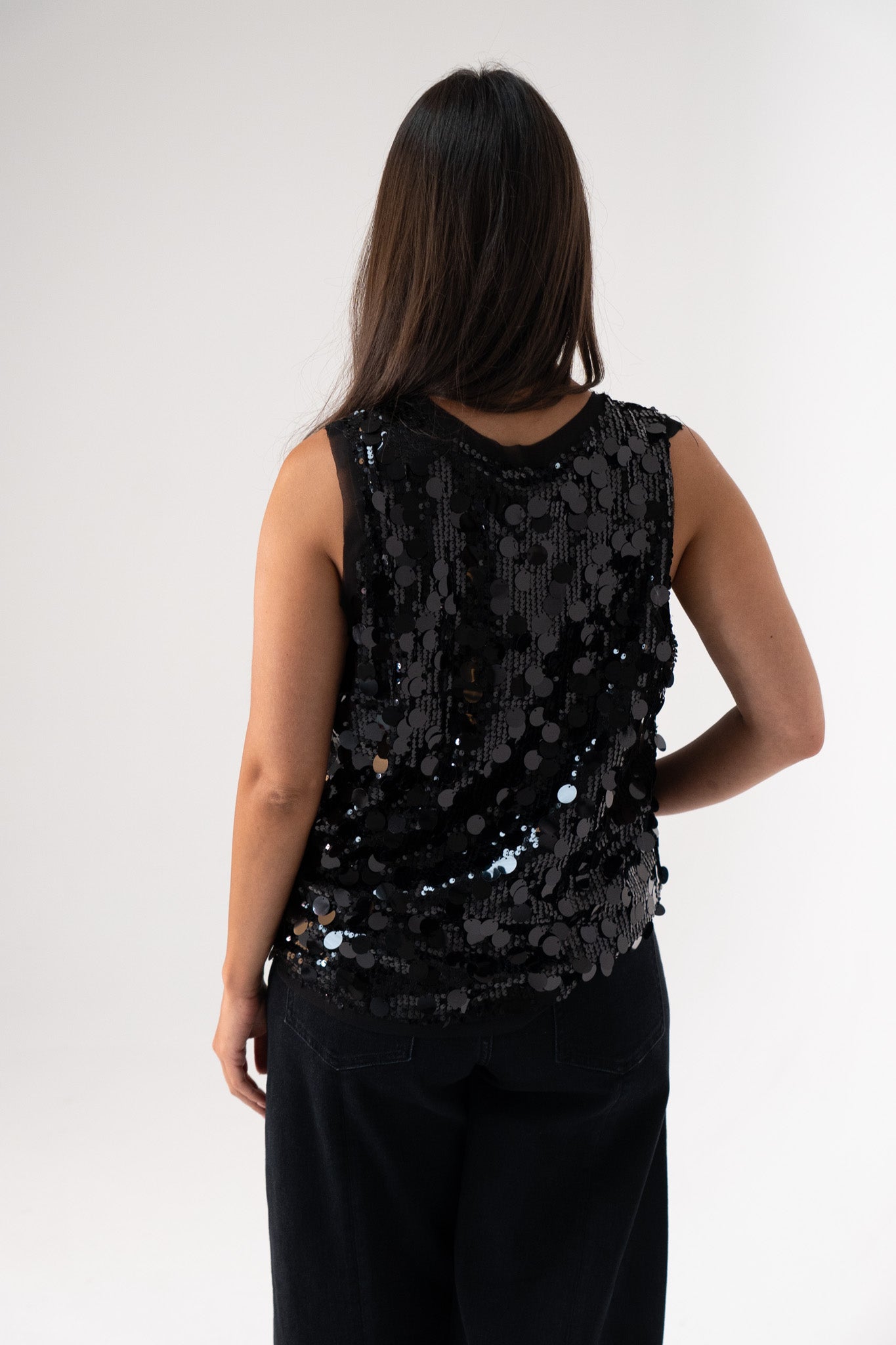 Kendra Sequin Vest Top In Black