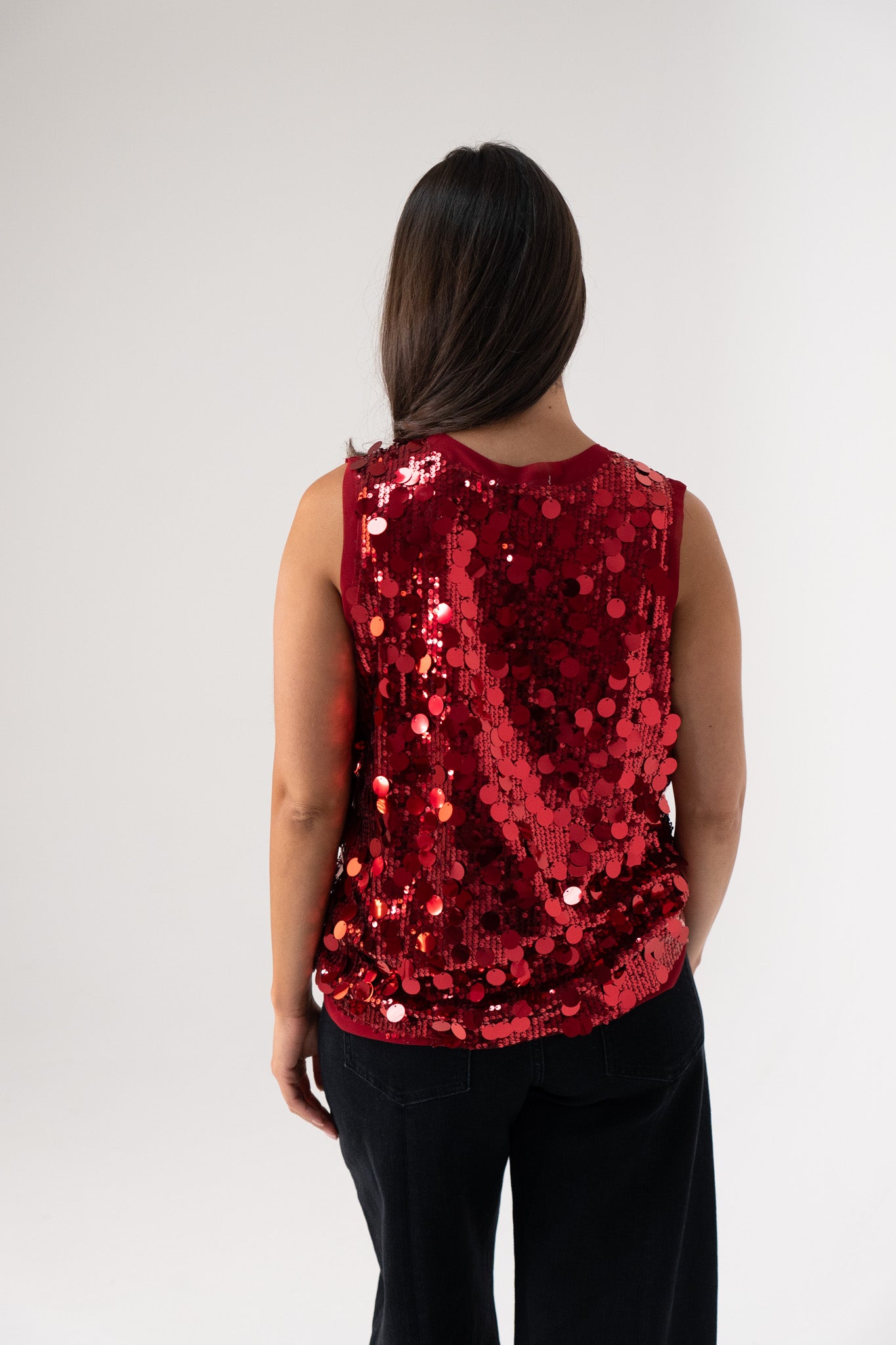 Kendra Sequin Vest Top In Red