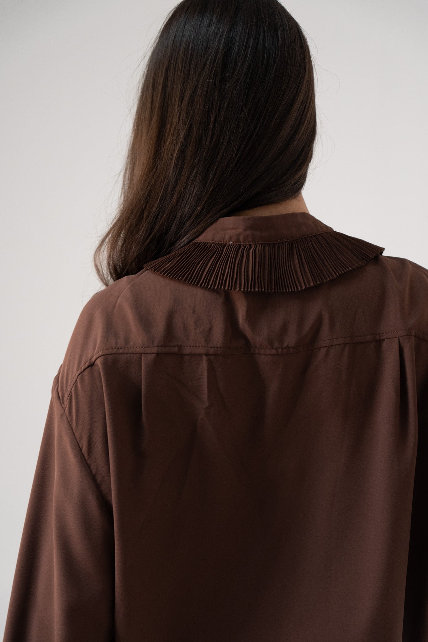 Kendra Tie Neck Ruffle Blouse In Coffee