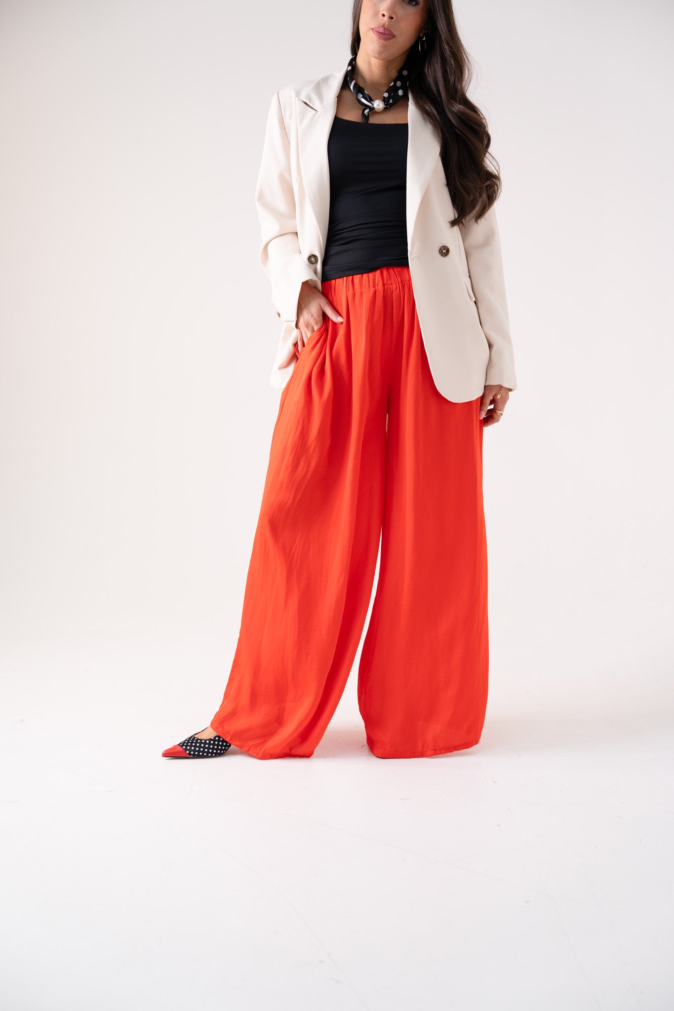 Kendra Wide Leg Trousers In Red