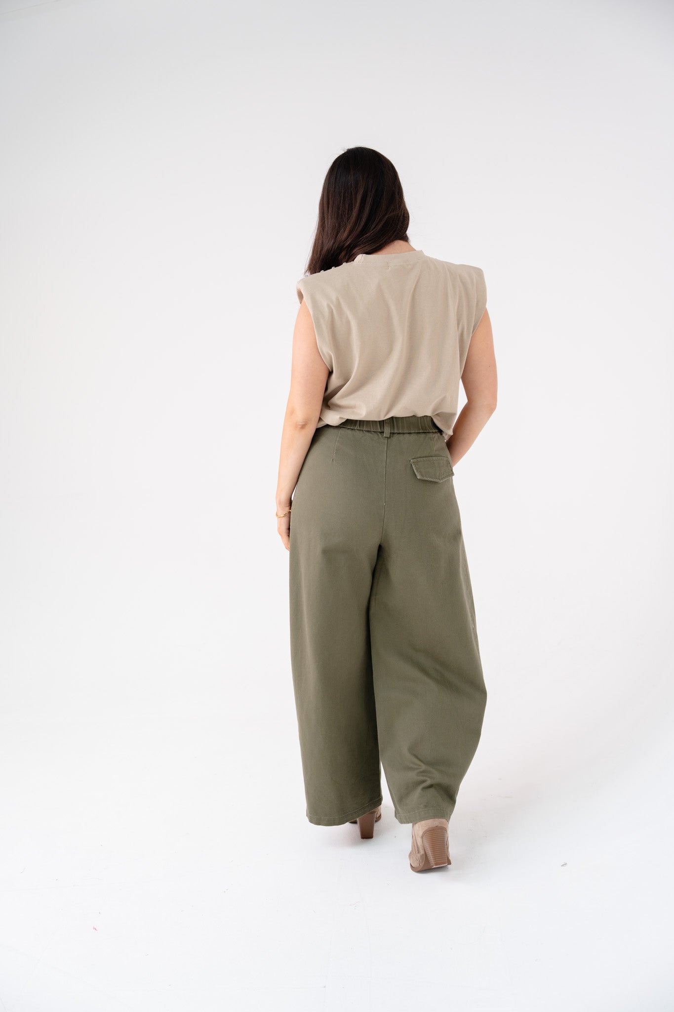 Kiera Barrell Trousers In Khaki