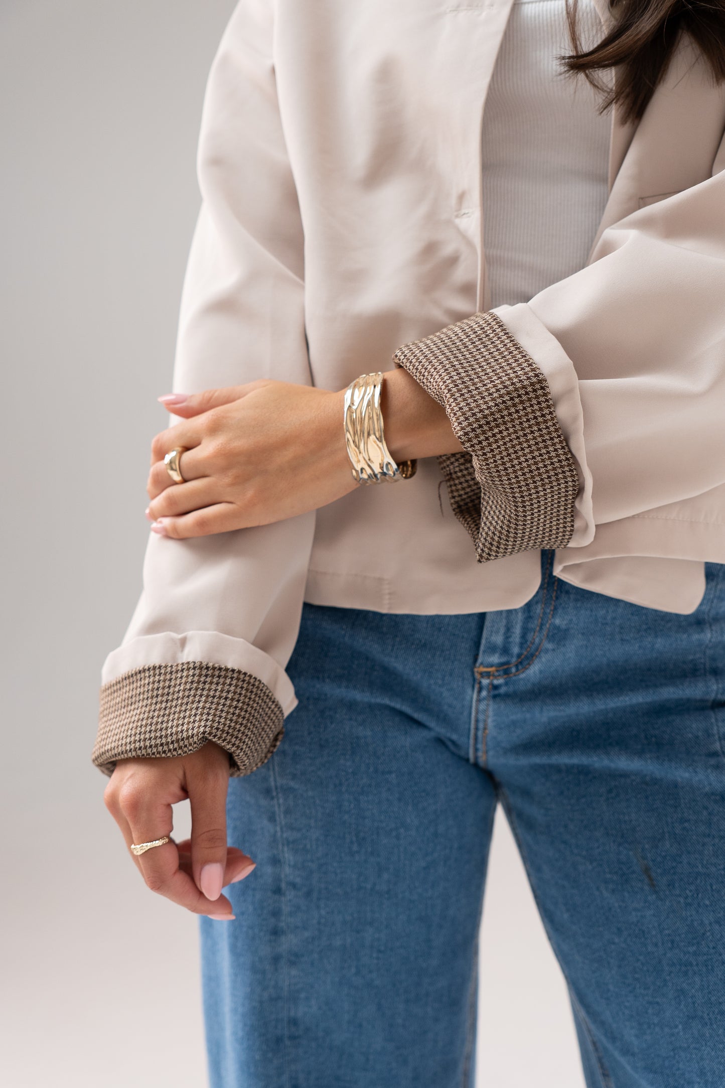 Kiera Contrast Cuff Jacket In Neutral