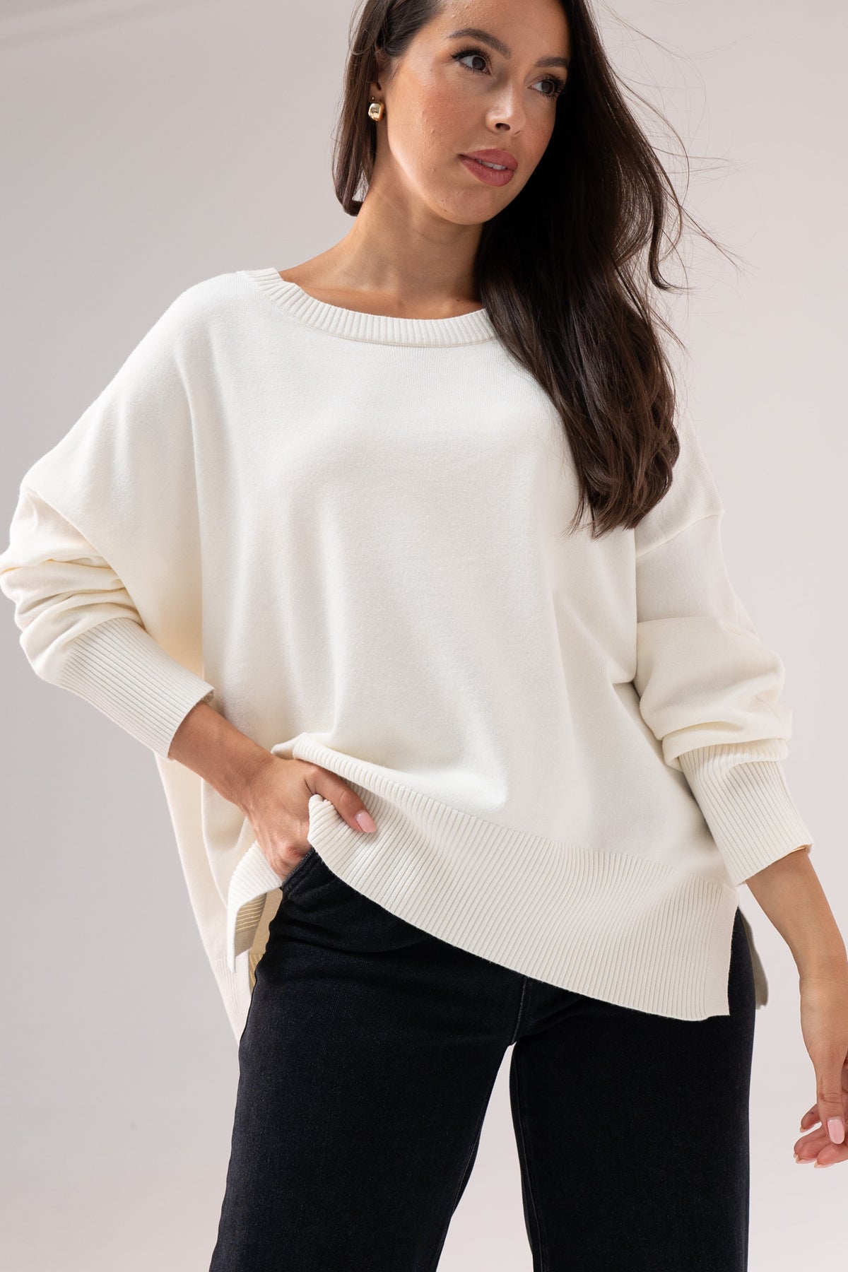 Kiera Round Neck Jumper In Cream
