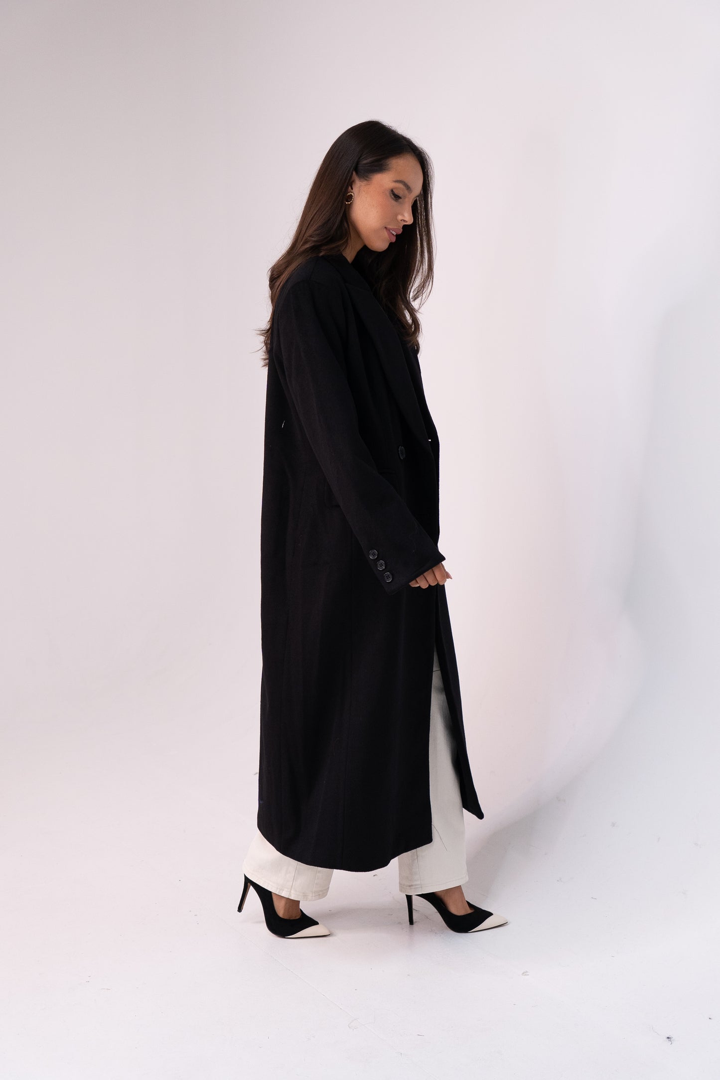 Love Laura Overcoat In Black