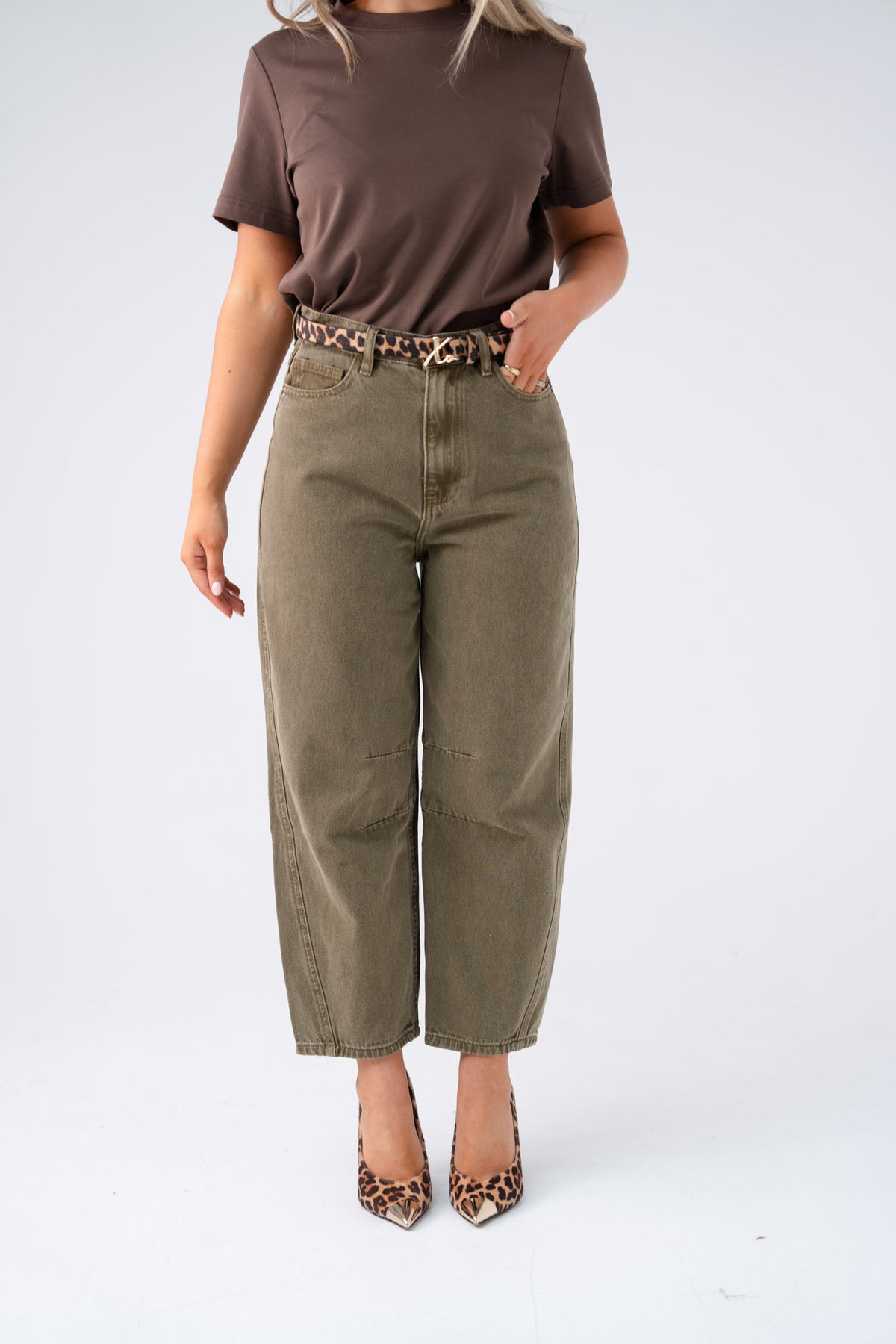 Love Laura Barrell Jeans In Olive