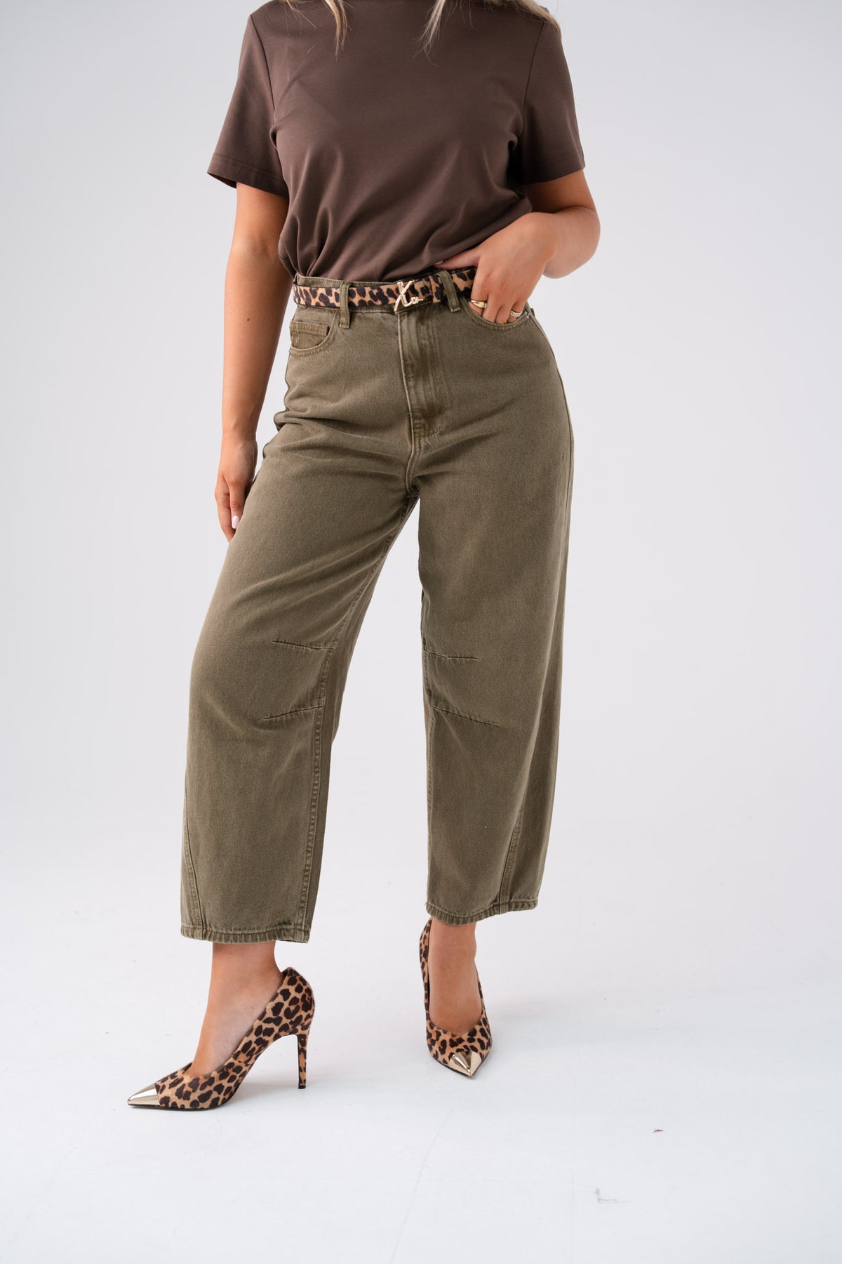 Love Laura Barrell Jeans In Olive