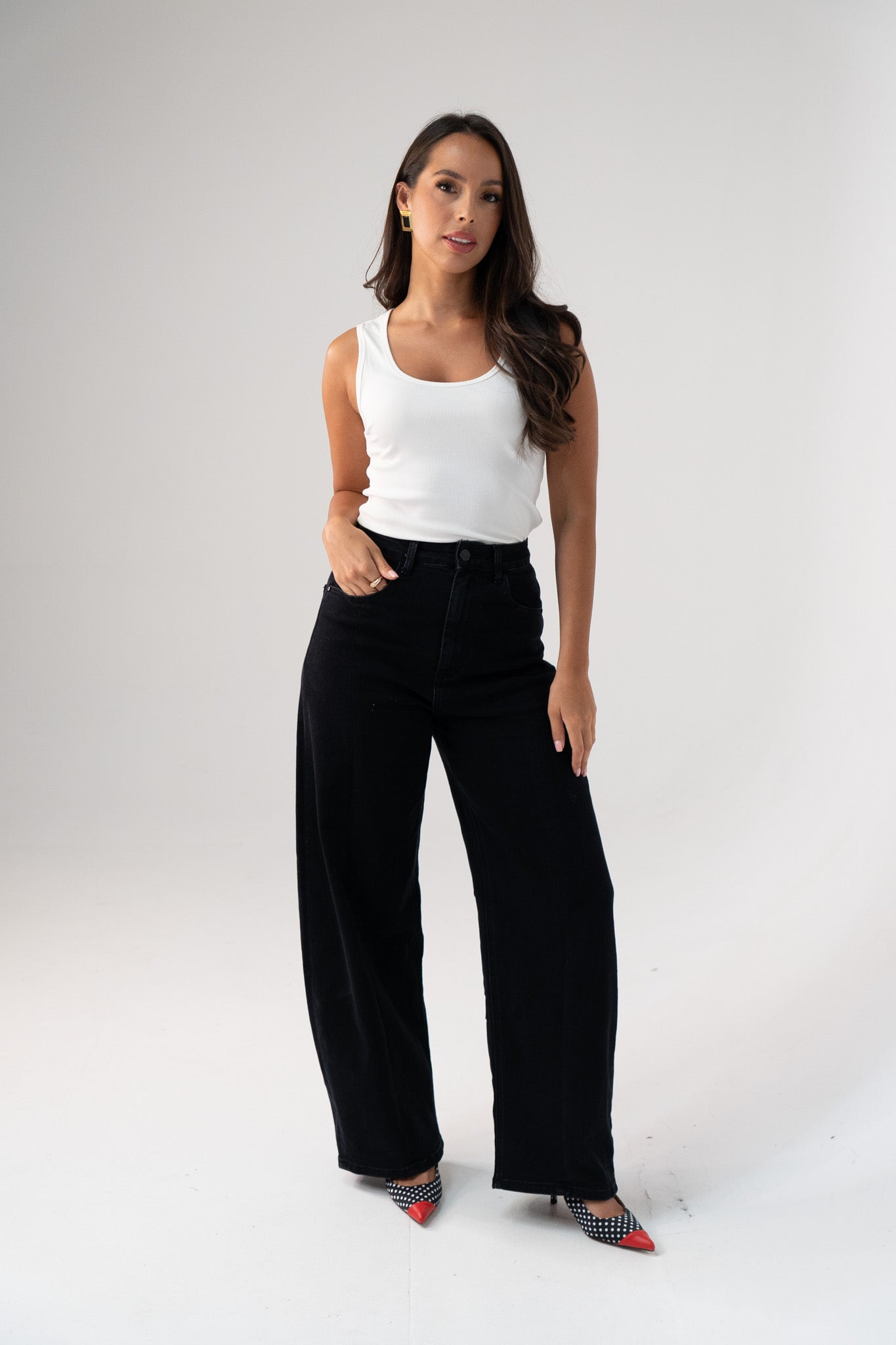 Love Laura Barrell Jeans In Black Wash