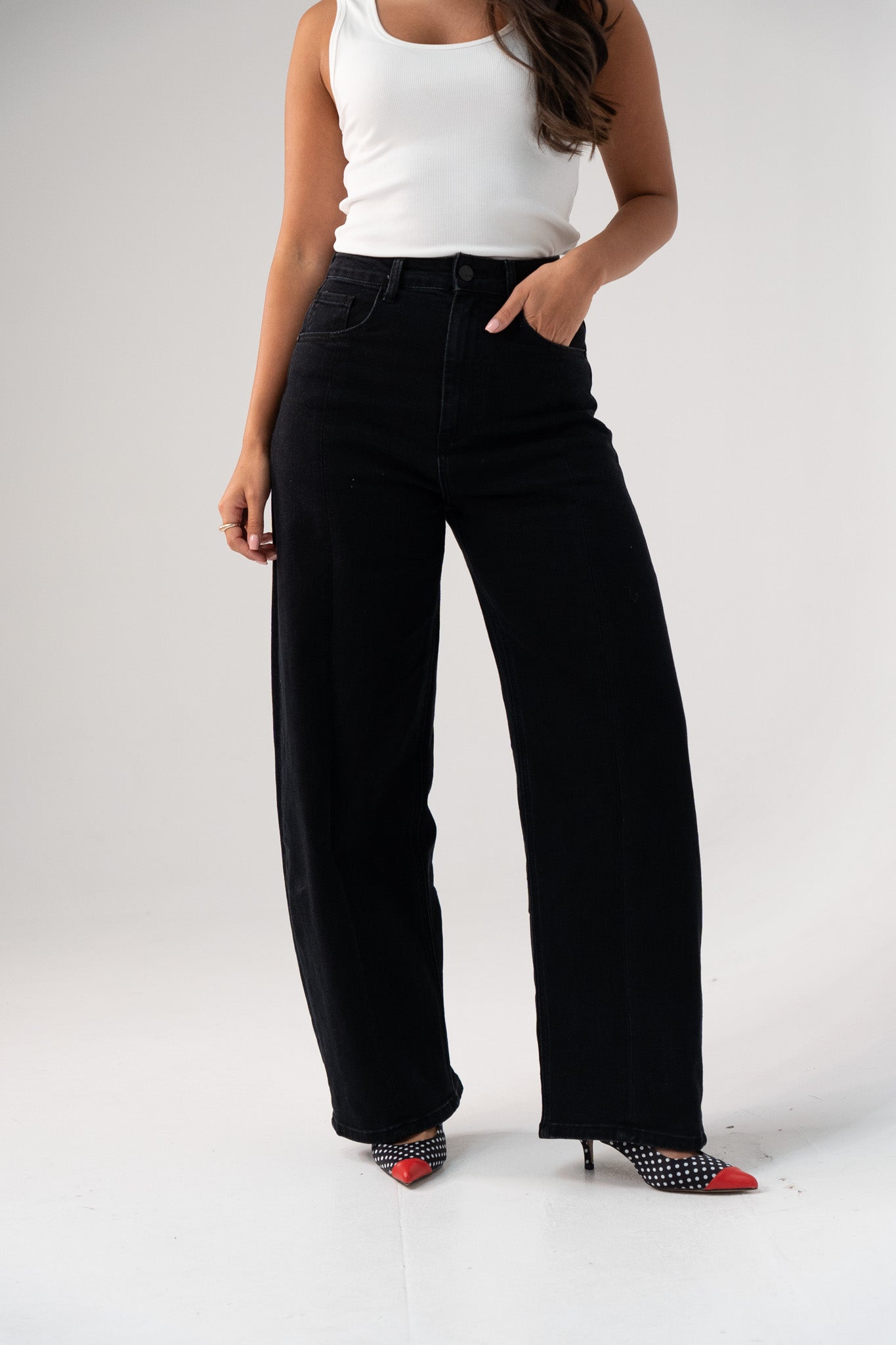 Love Laura Barrell Jeans In Black Wash