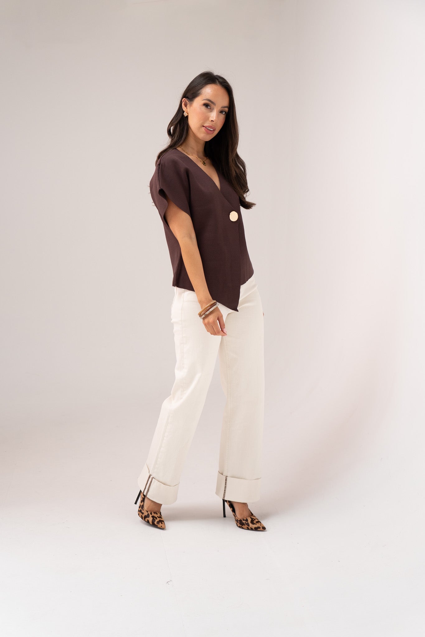 Love Laura Chocolate Trim Turn Up Jeans In Cream