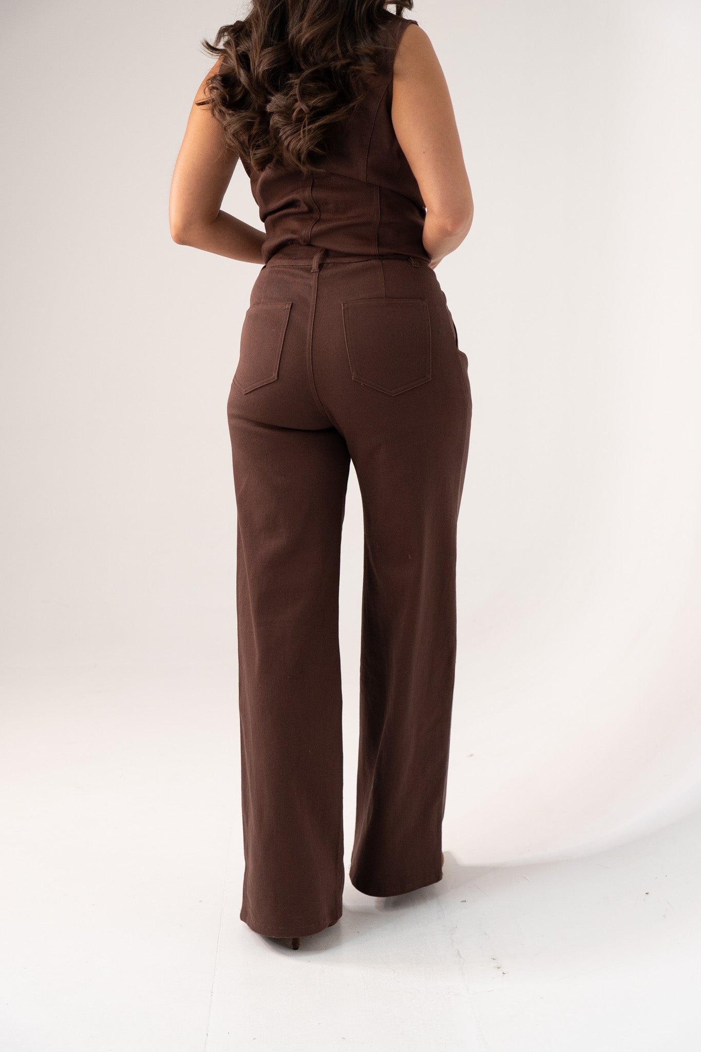 Love Laura Straight Leg Jeans In Chocolate