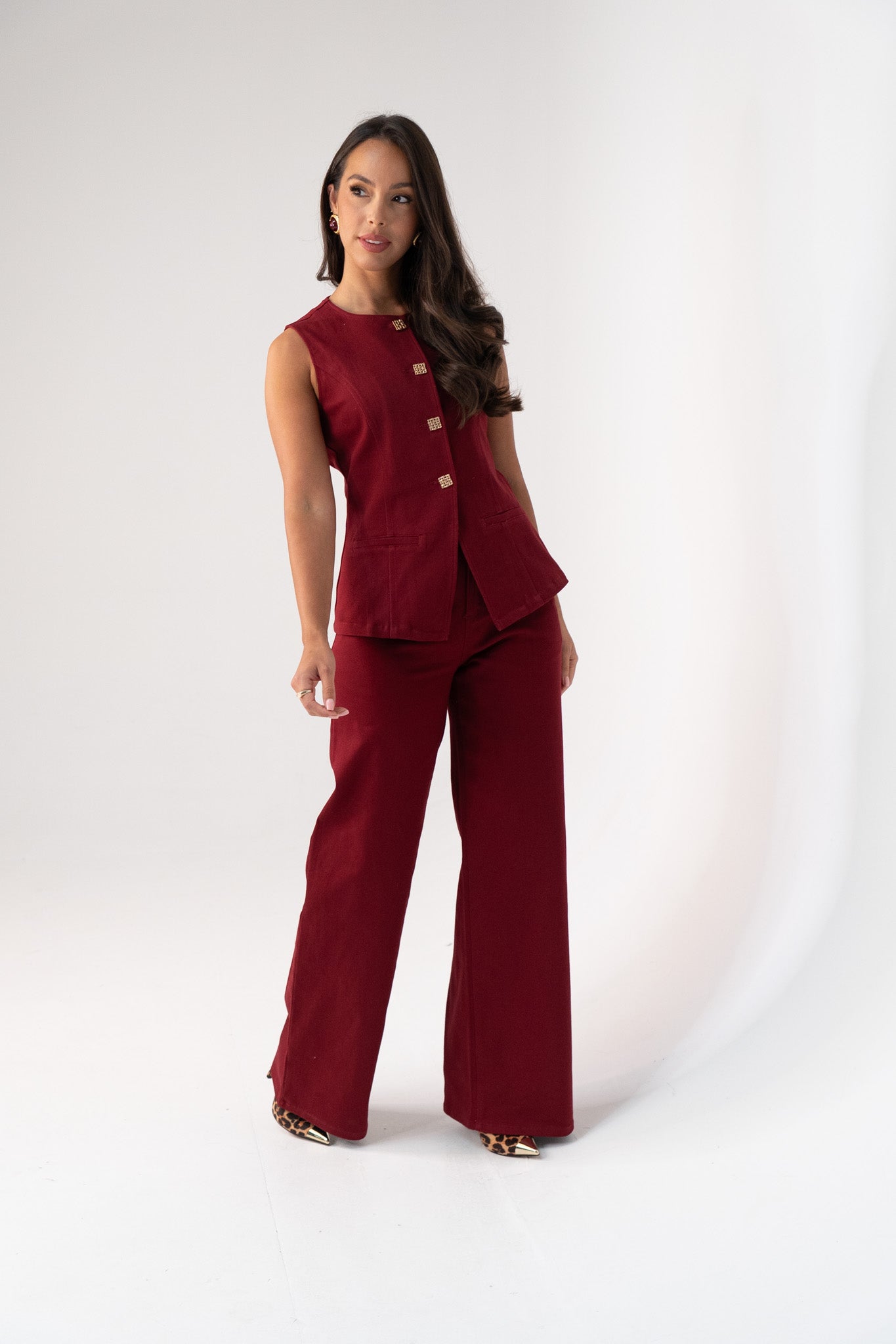 Love Laura Straight Leg Jeans In Burgundy