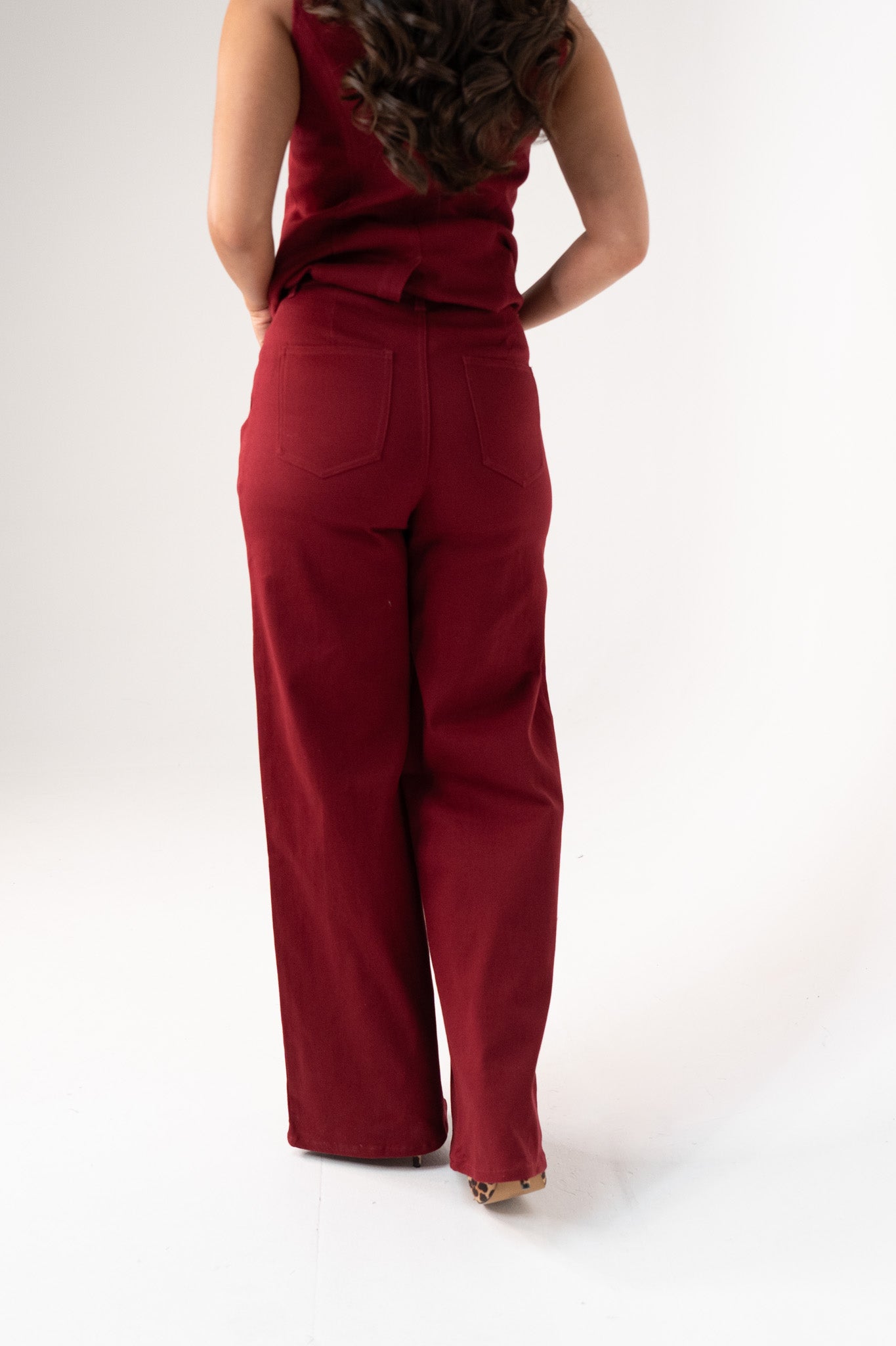 Love Laura Straight Leg Jeans In Burgundy