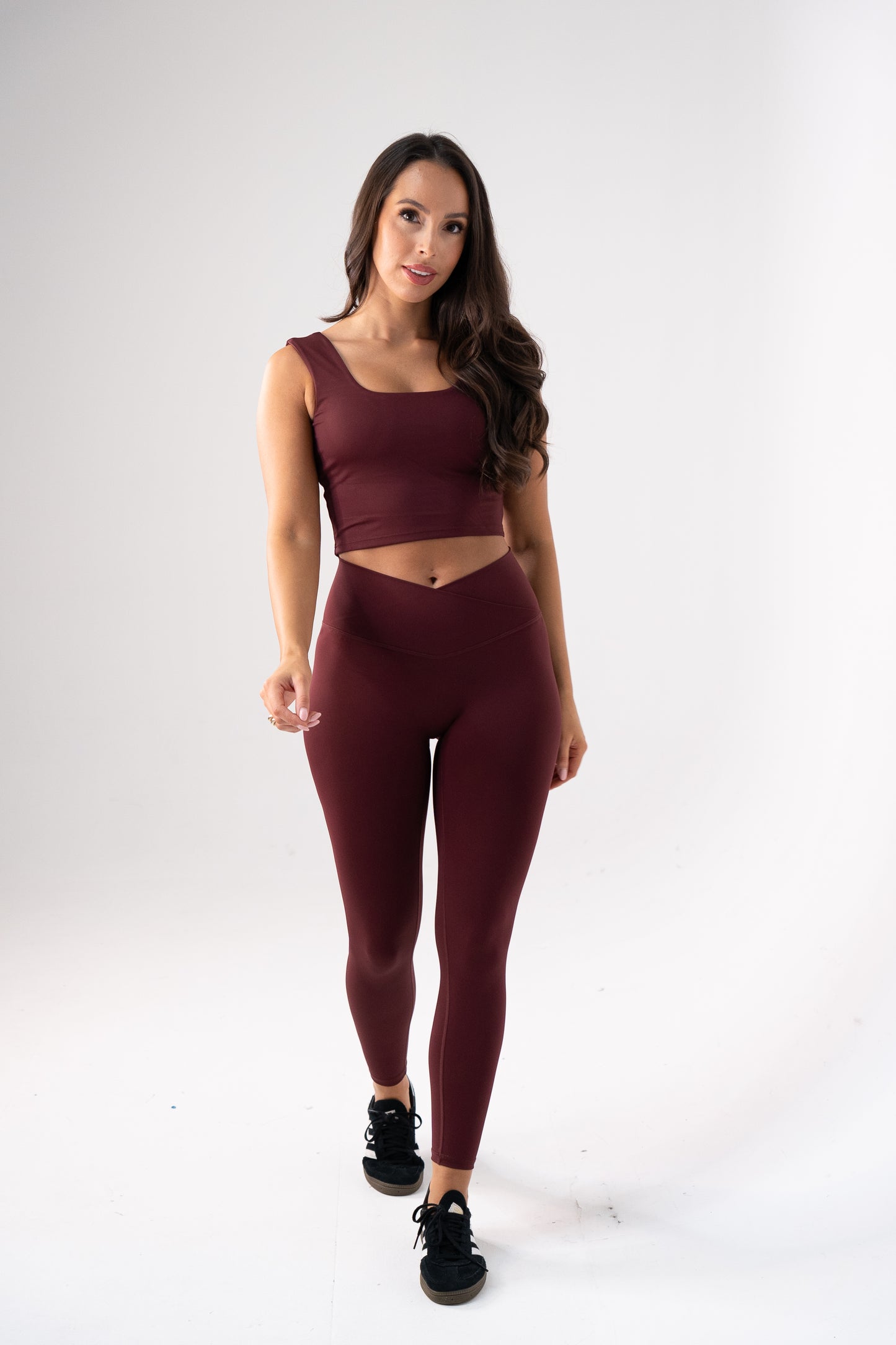 Love Laura Leisure Top In Burgundy