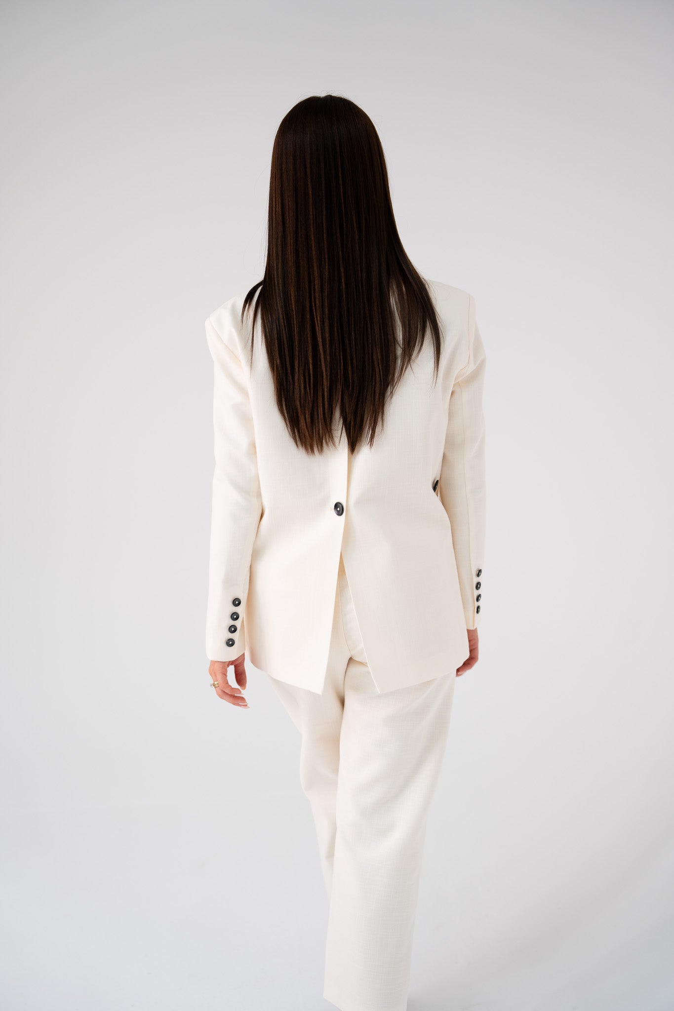 Love Laura Linen Blazer In Cream
