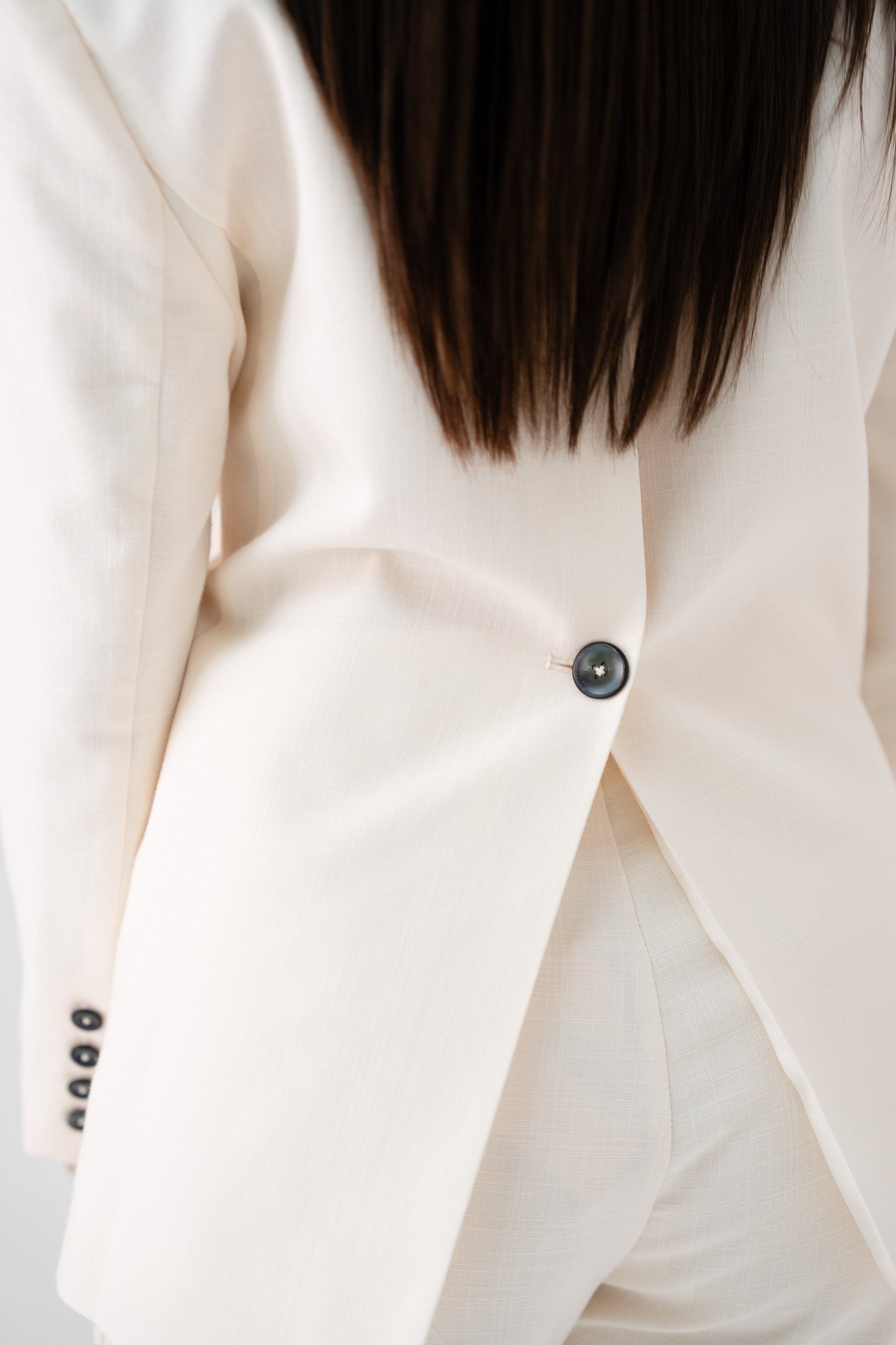 Love Laura Linen Blazer In Cream