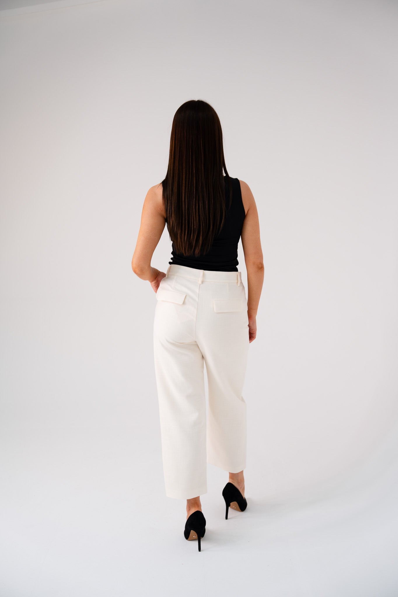 Love Laura Linen Trousers In Cream