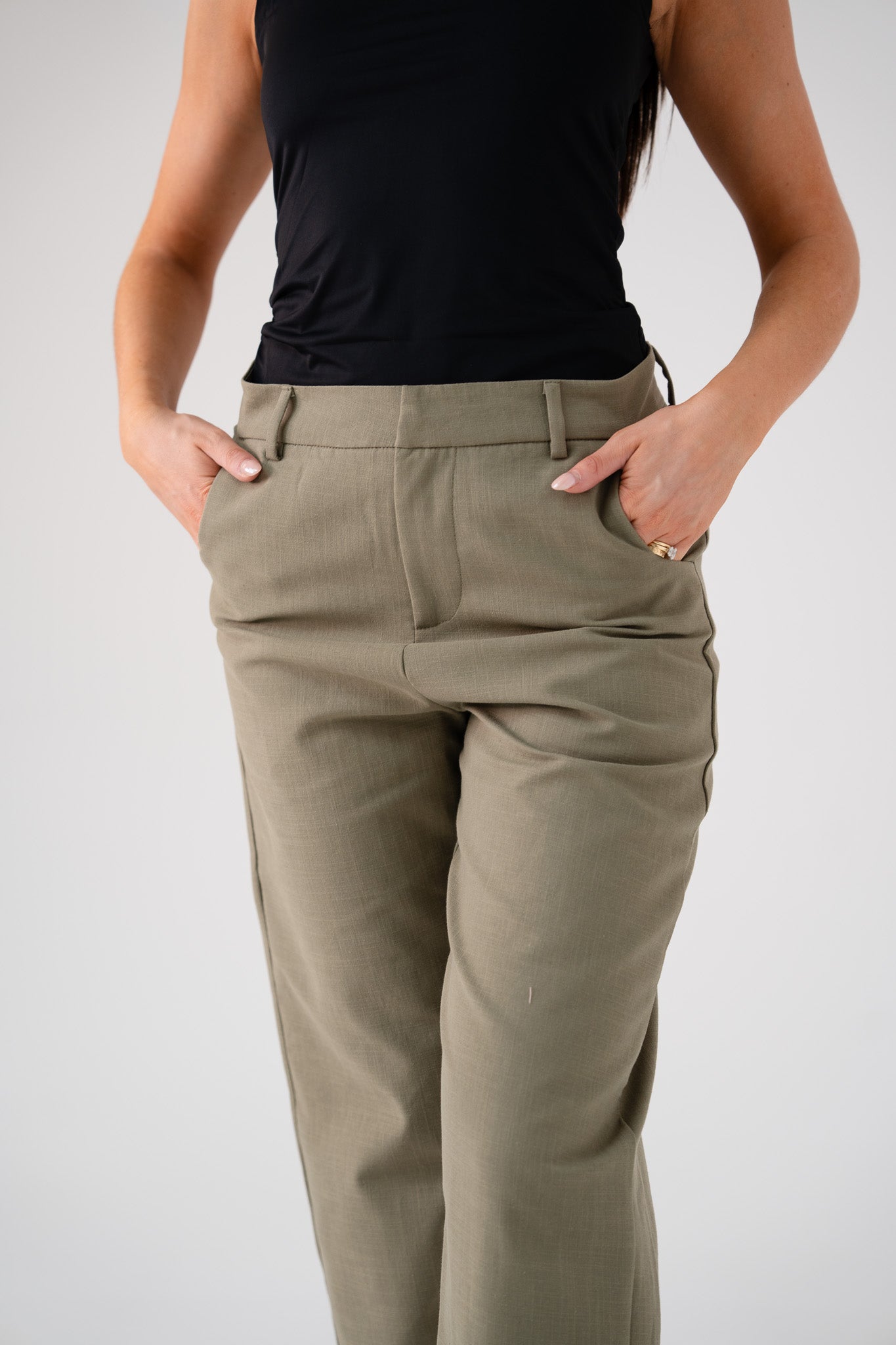 Love Laura Linen Trousers In Olive