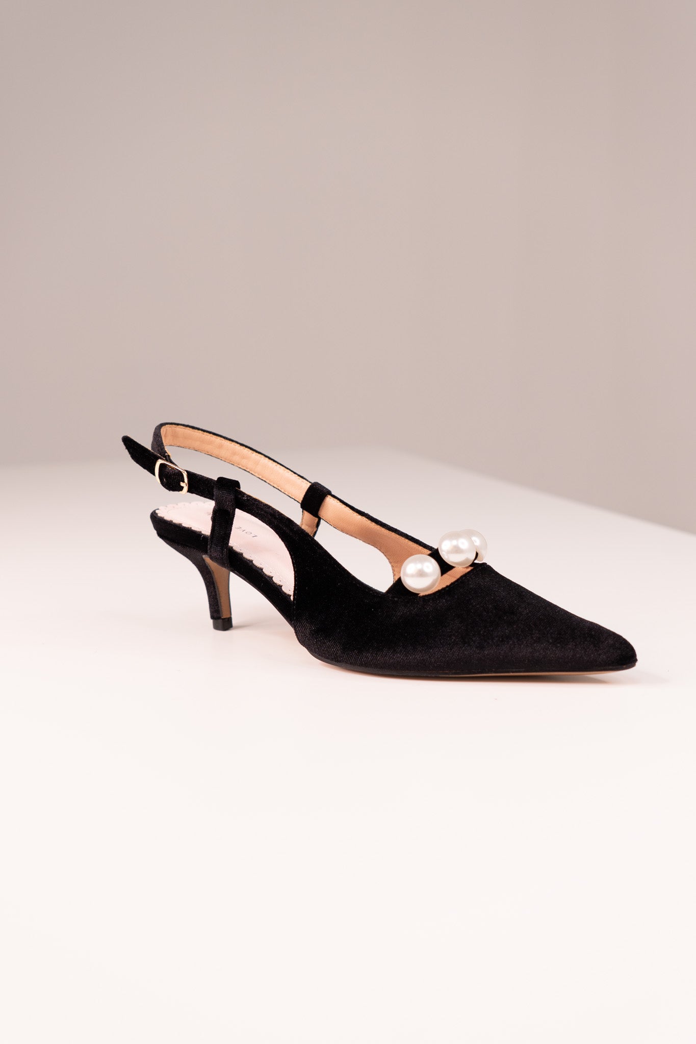 Love Laura Pearl Detail Kitten Heel In Black