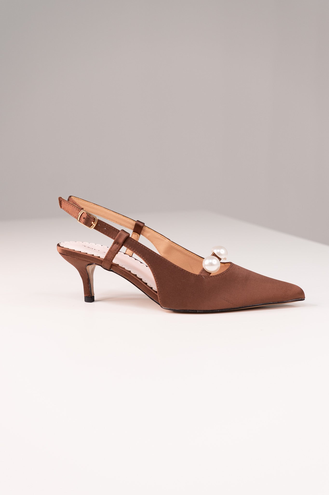 Love Laura Pearl Detail Kitten Heel In Chocolate