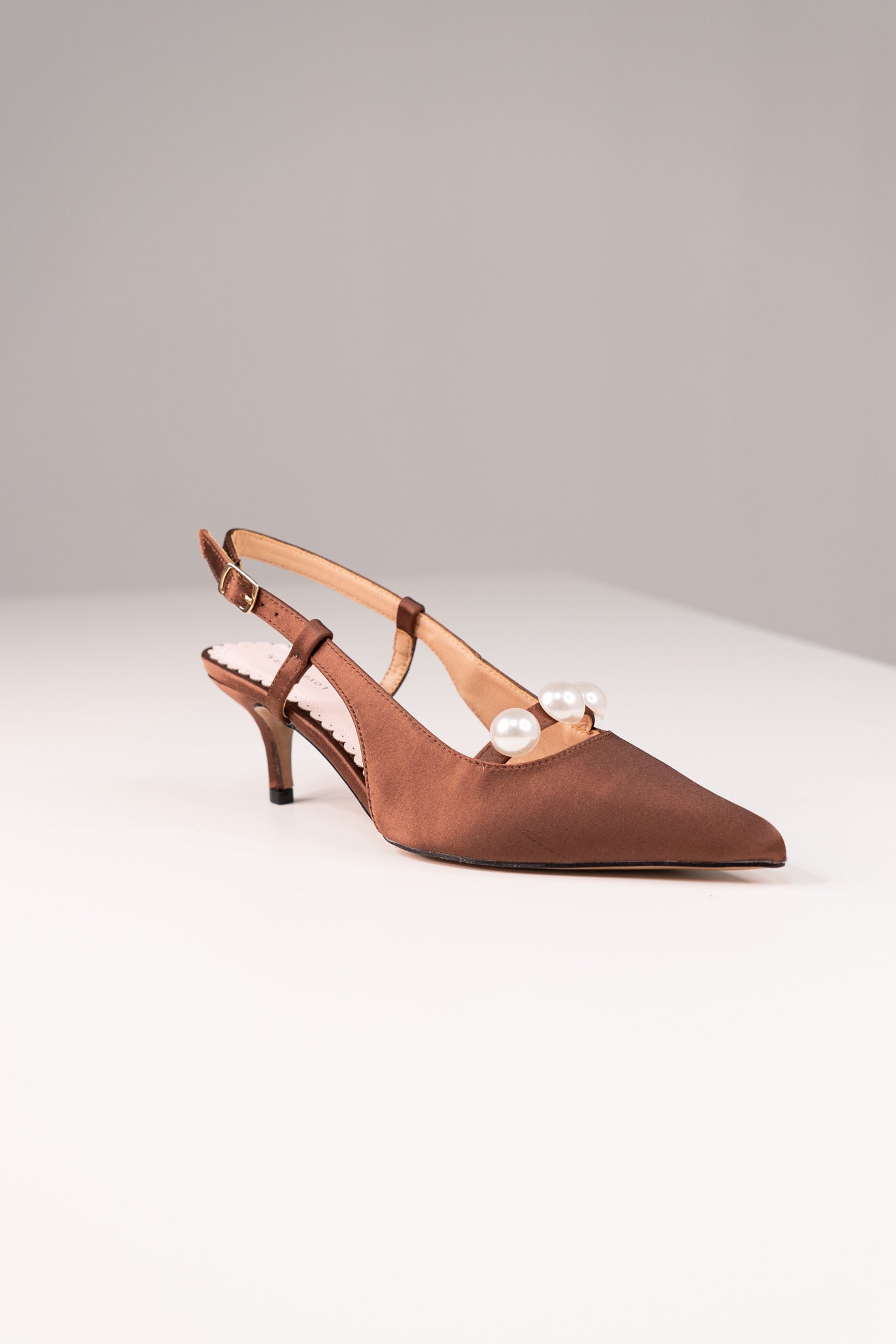 Love Laura Pearl Detail Kitten Heel In Chocolate