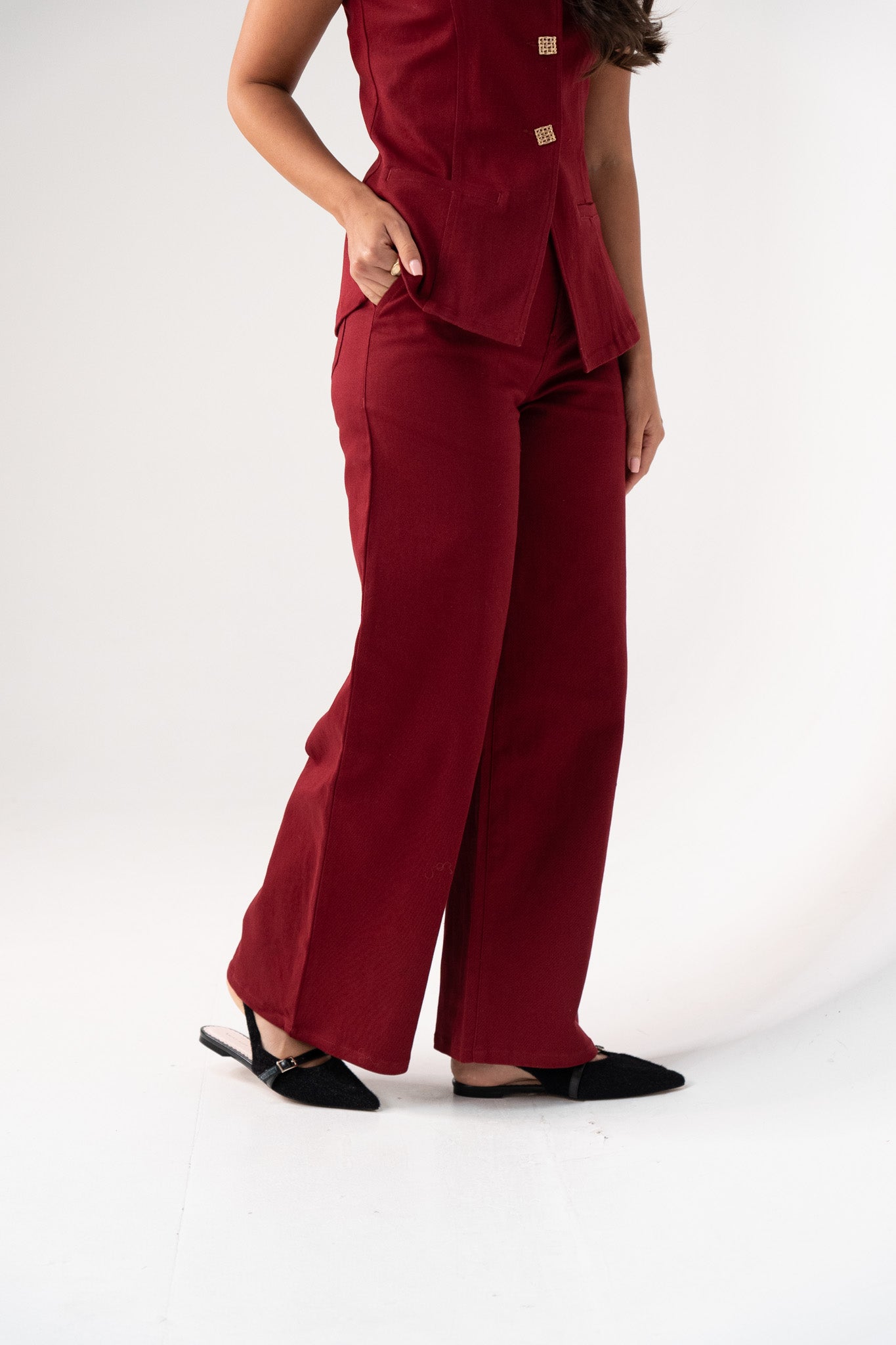 Love Laura Straight Leg Jeans In Burgundy