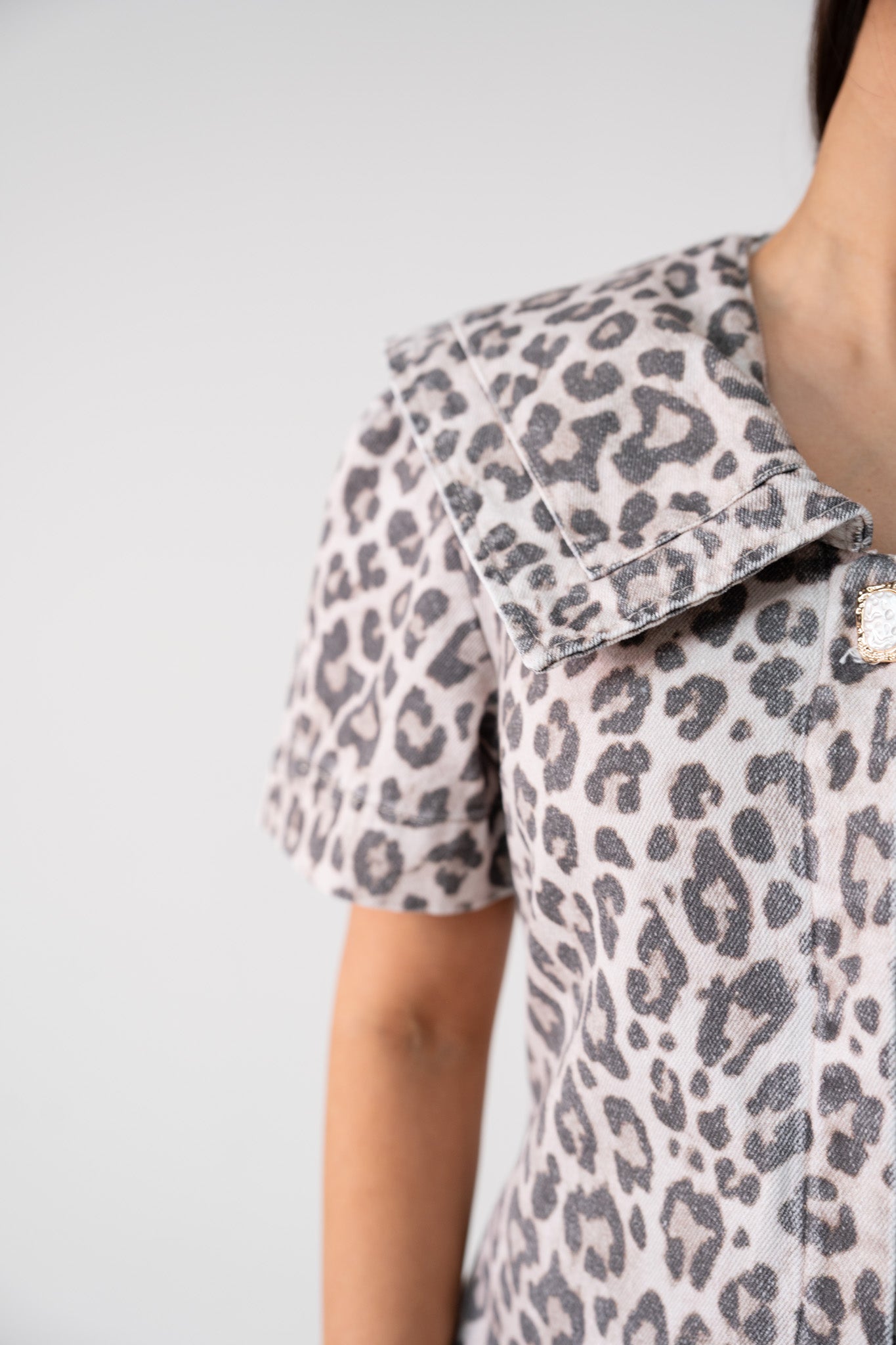 Love Laura Statement Collar Dress In Leopard Print