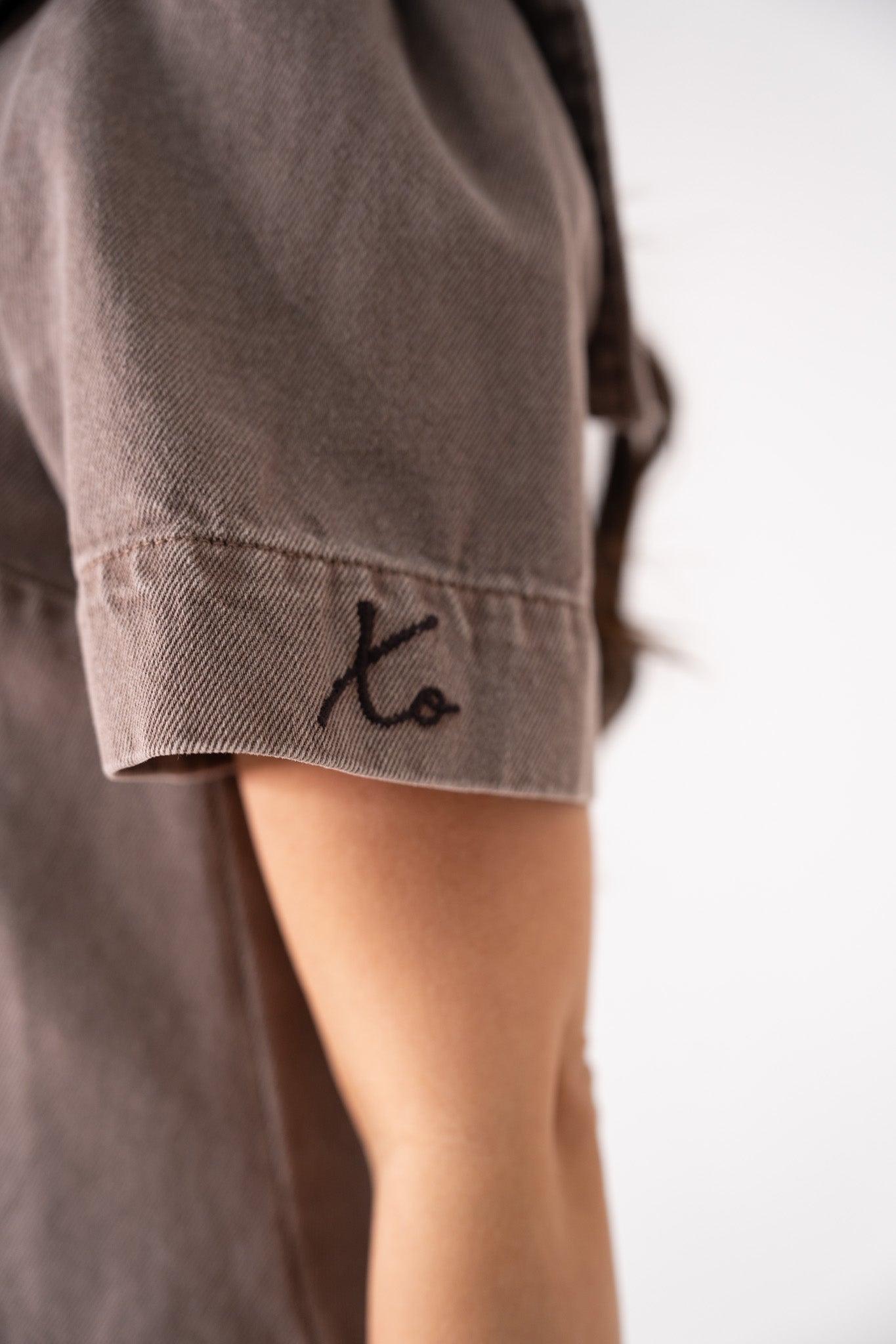 Love Laura Statement Collar Dress In Mocha