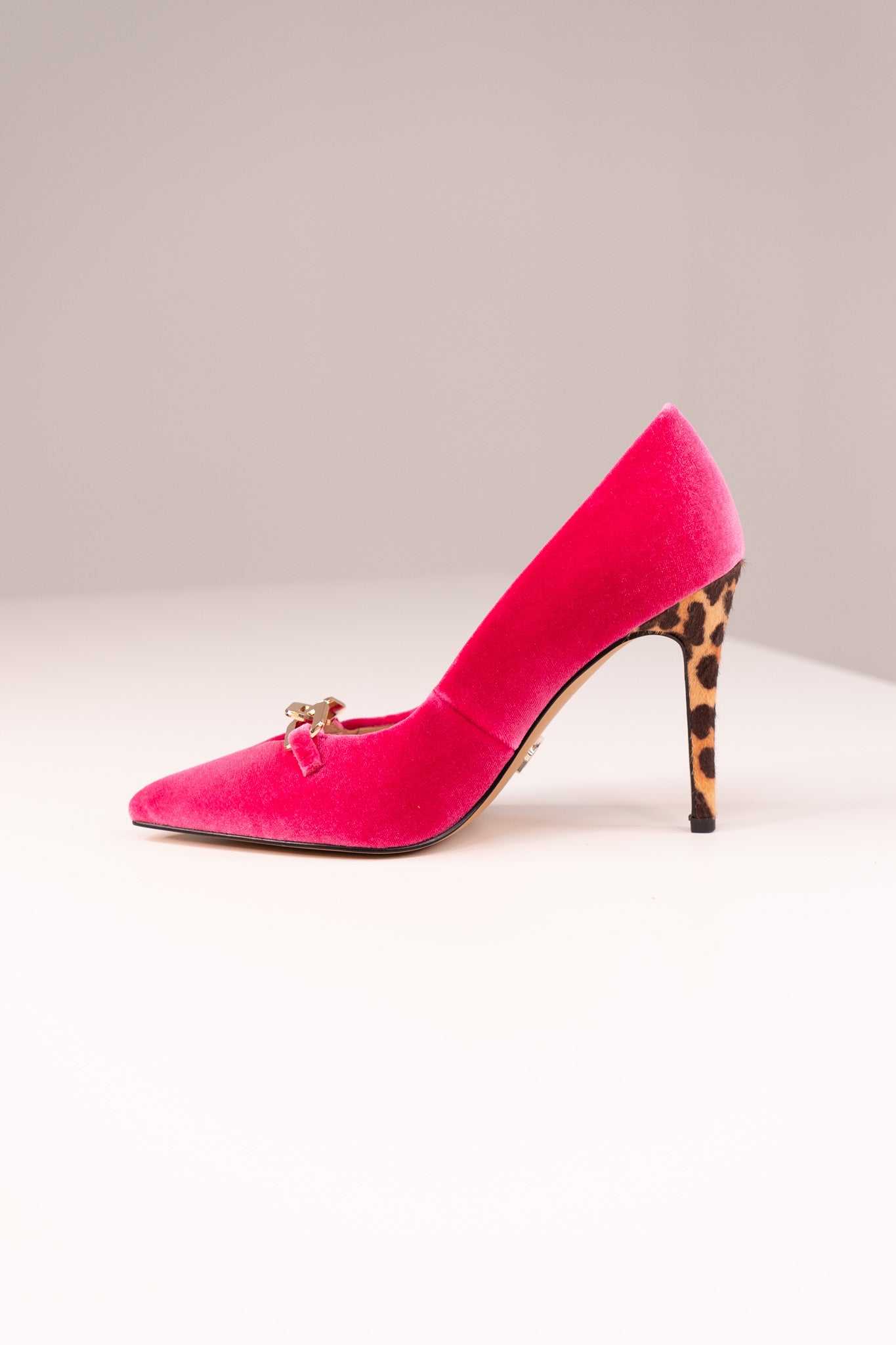 Love Laura Statement Heel In Pink Velvet