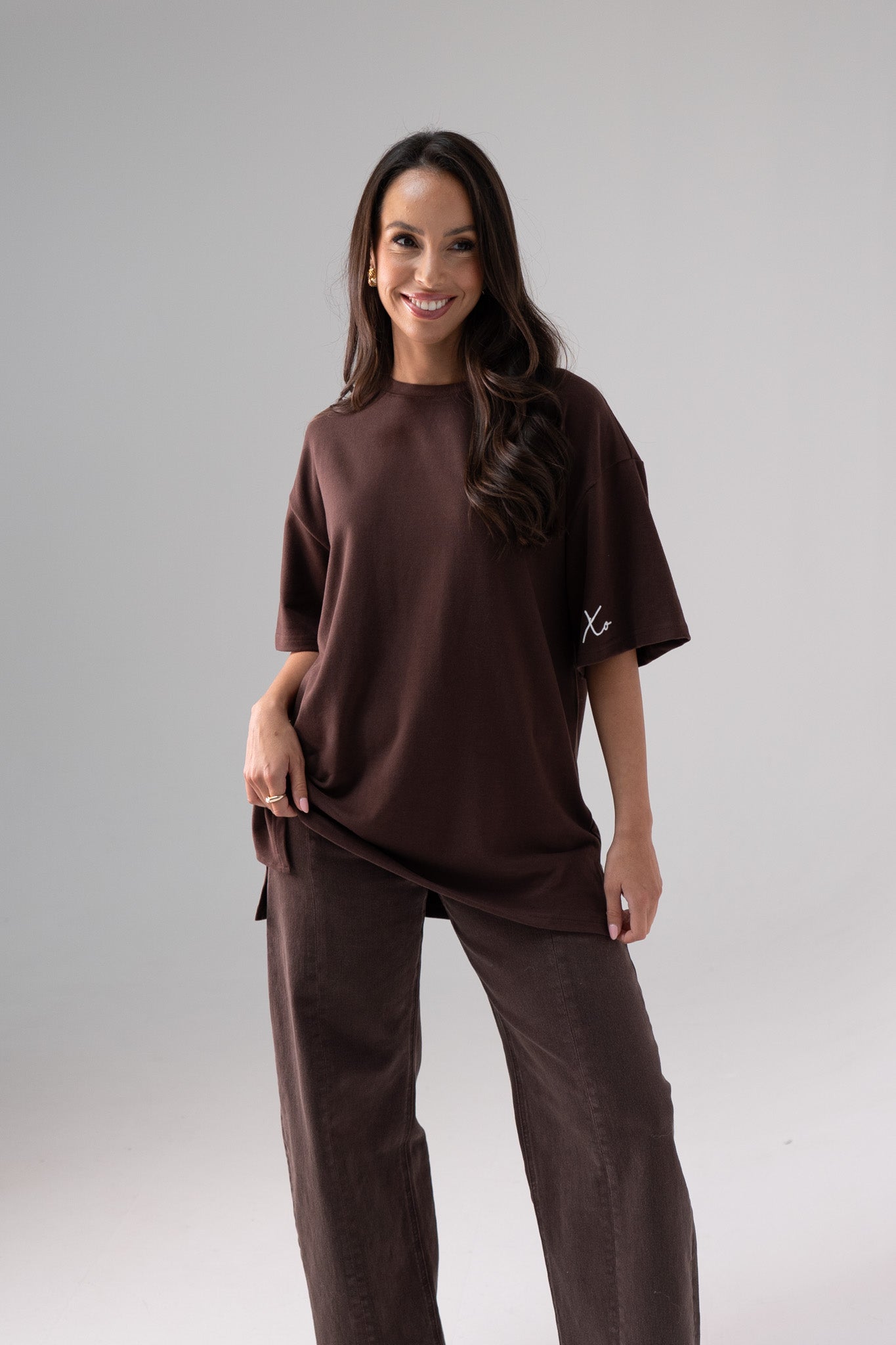 Love Laura T-Shirt In Chocolate