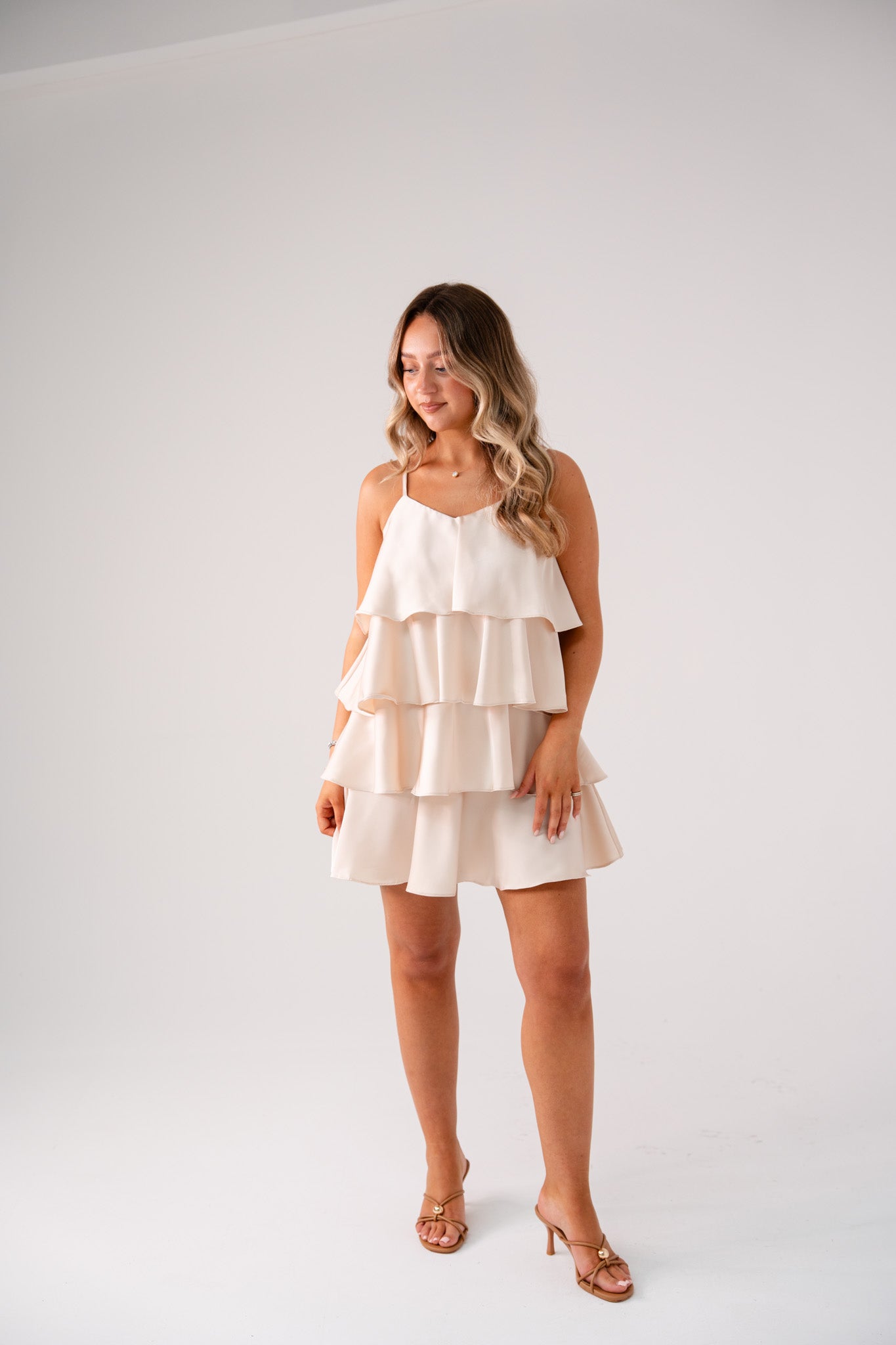 Love Laura Tiered Mini Dress In Cream