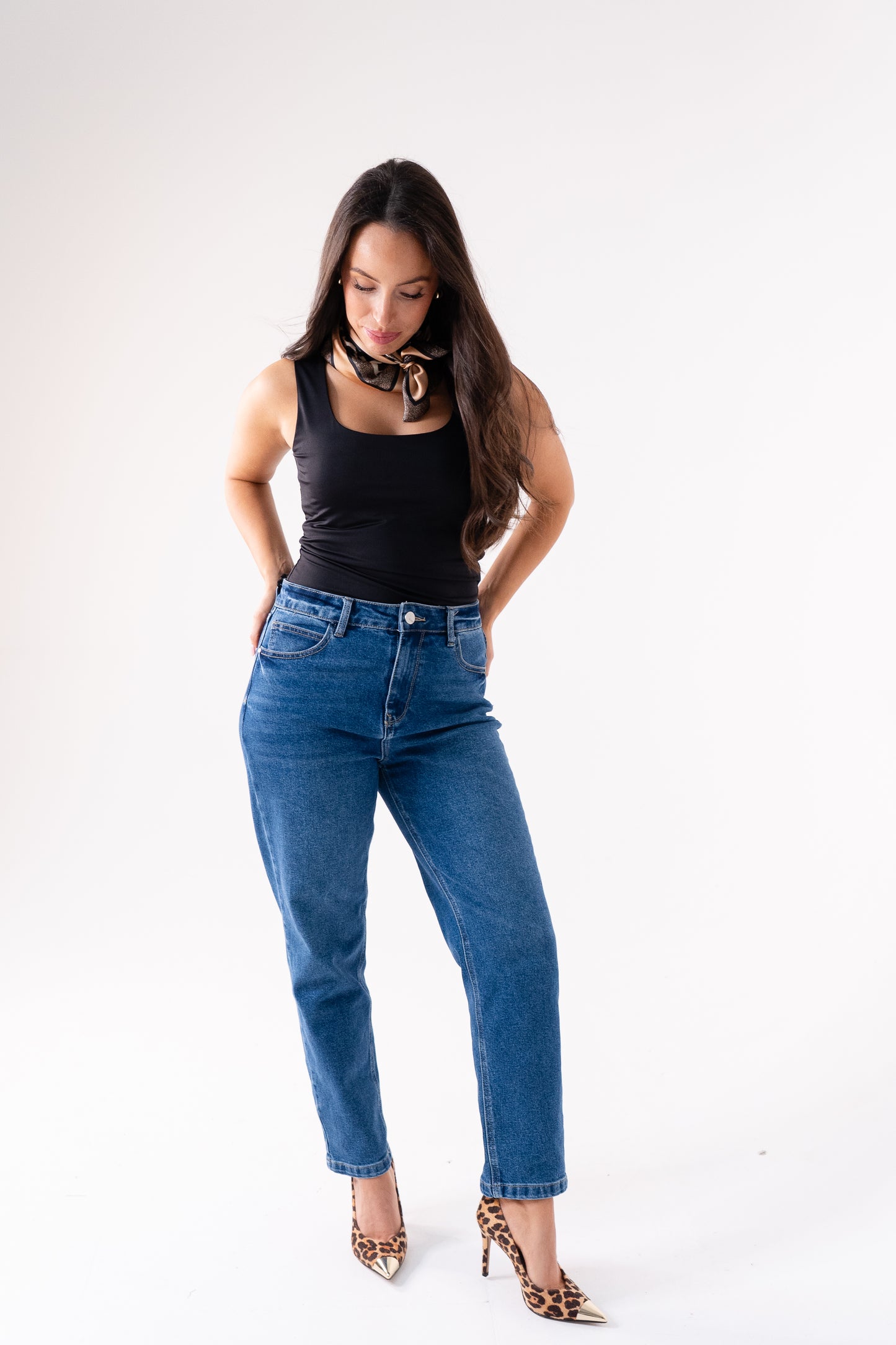 Love Laura Vest In Black