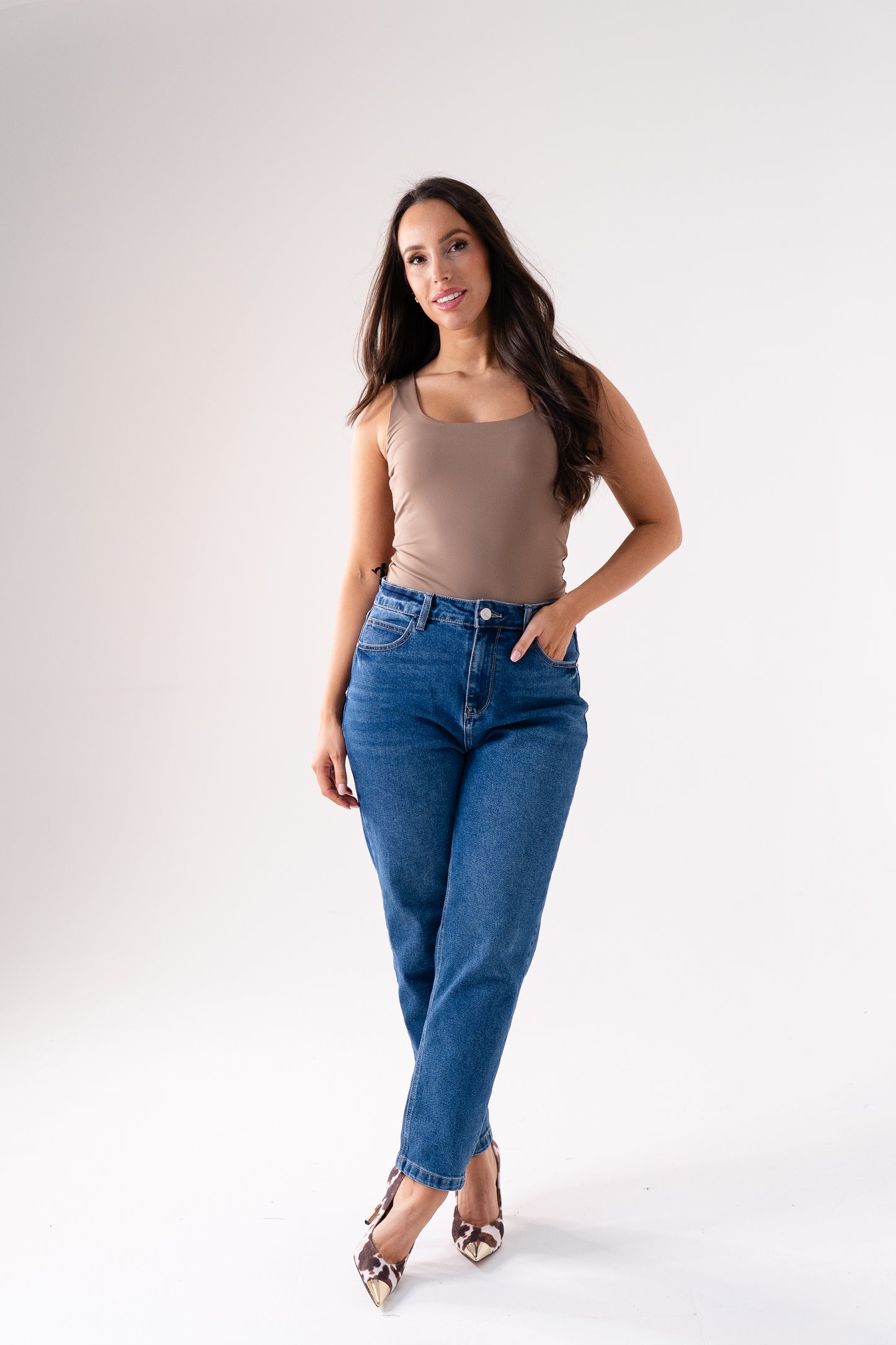 Love Laura Vest In Mocha