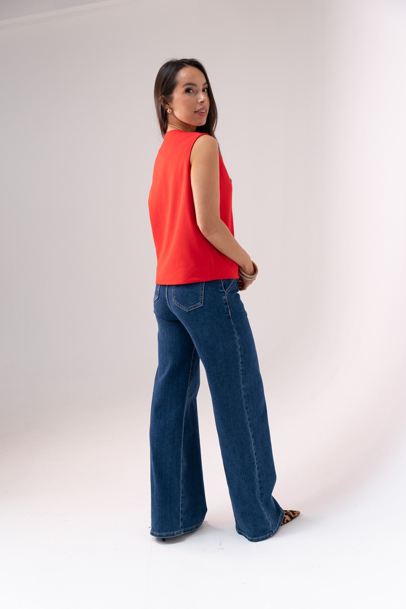 Love Laura Wide Leg Jeans In Dark Wash